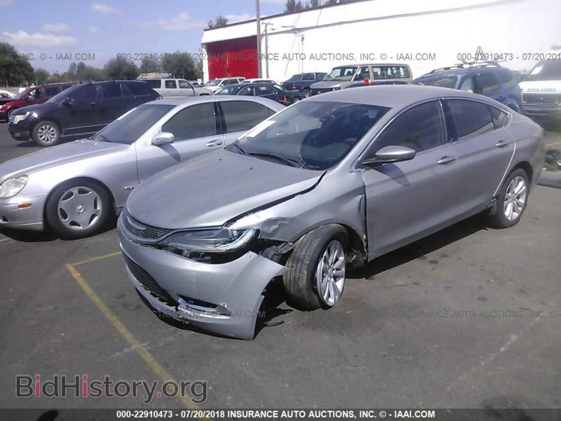 2015 Chrysler 200 - VIN: 1C3CCCAB8FN630872 - Photo 2
