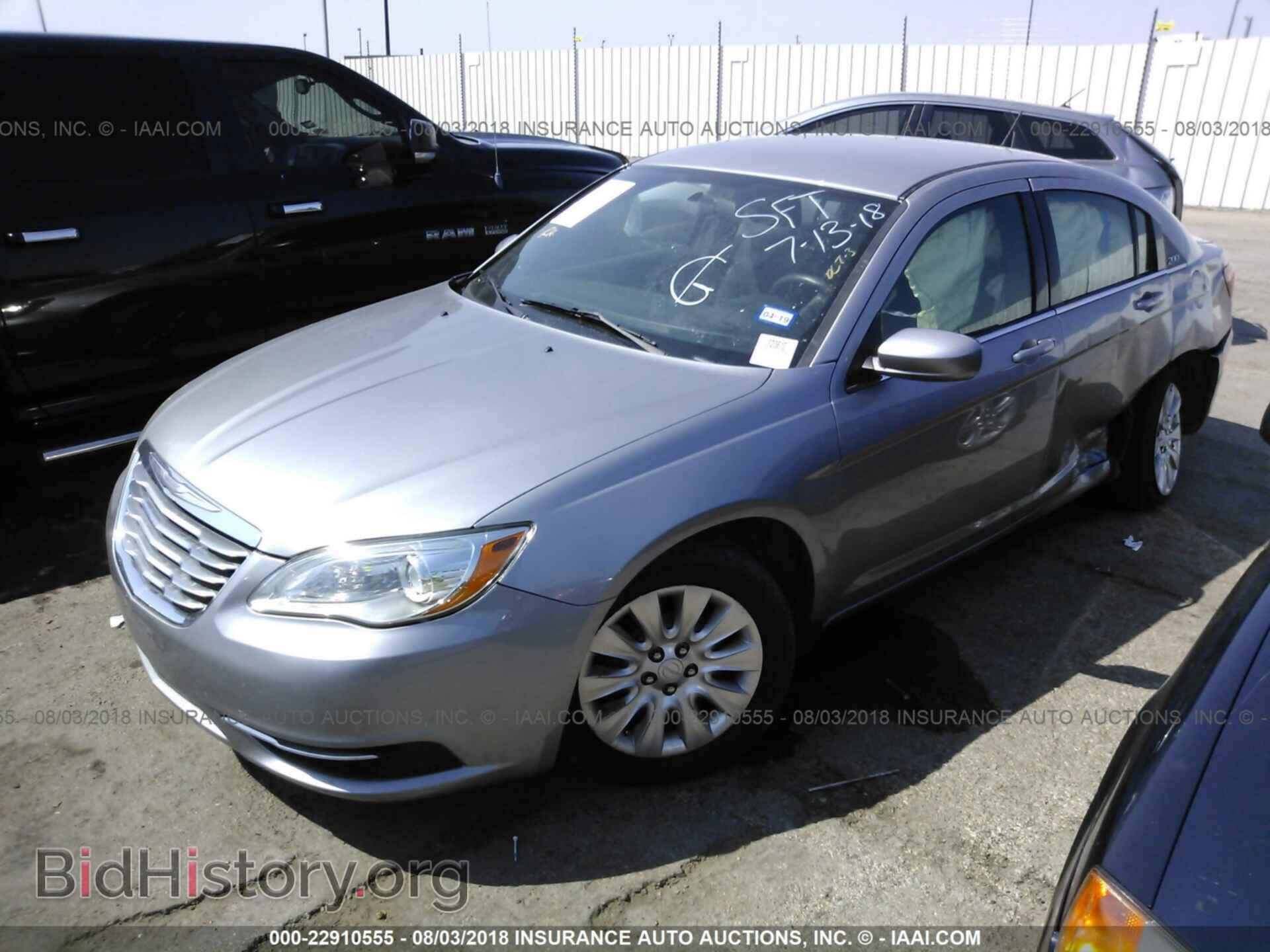 2014 Chrysler 200 - VIN: 1C3CCBAB0EN146574 - Photo 2