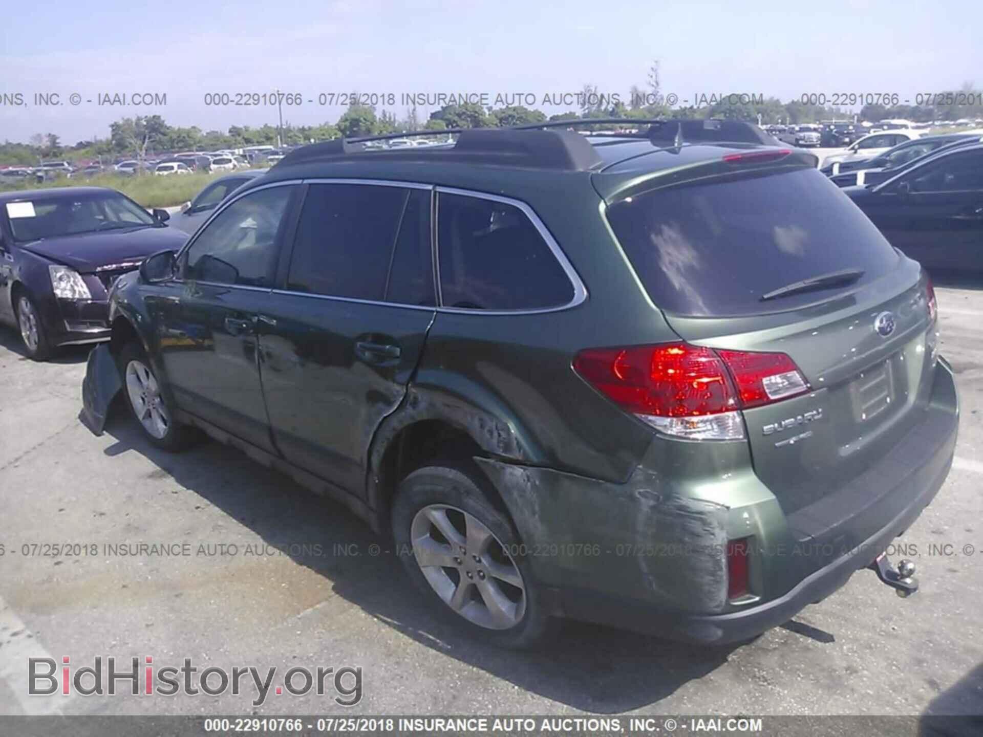 2014 Subaru Outback - VIN: 4S4BRBCC7E3225582 - Фото 3