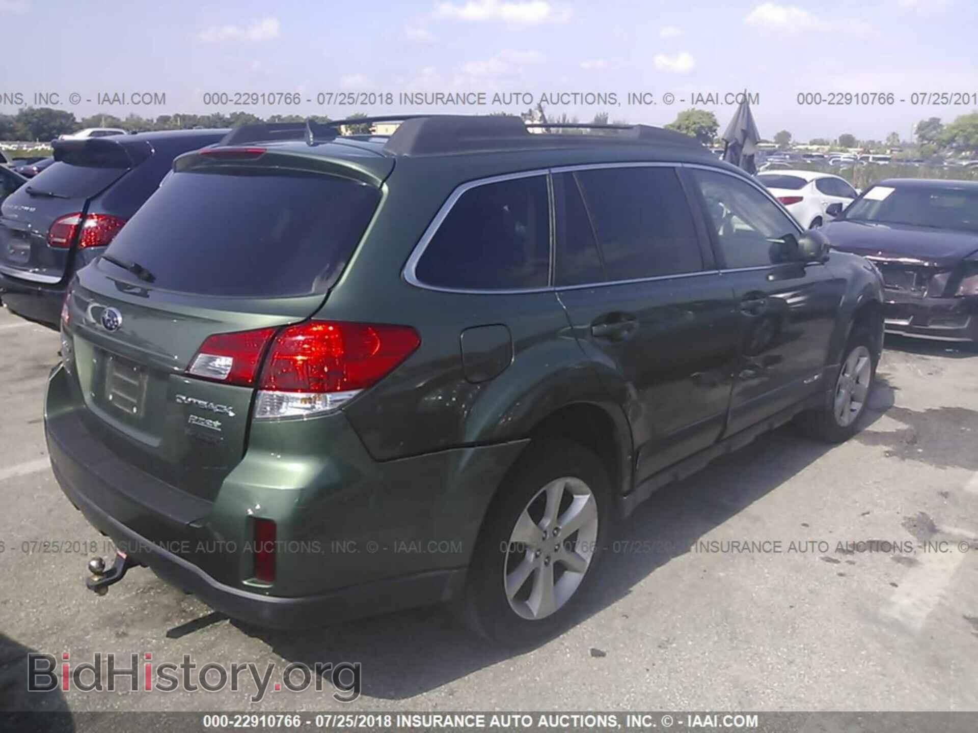 2014 Subaru Outback - VIN: 4S4BRBCC7E3225582 - Фото 4