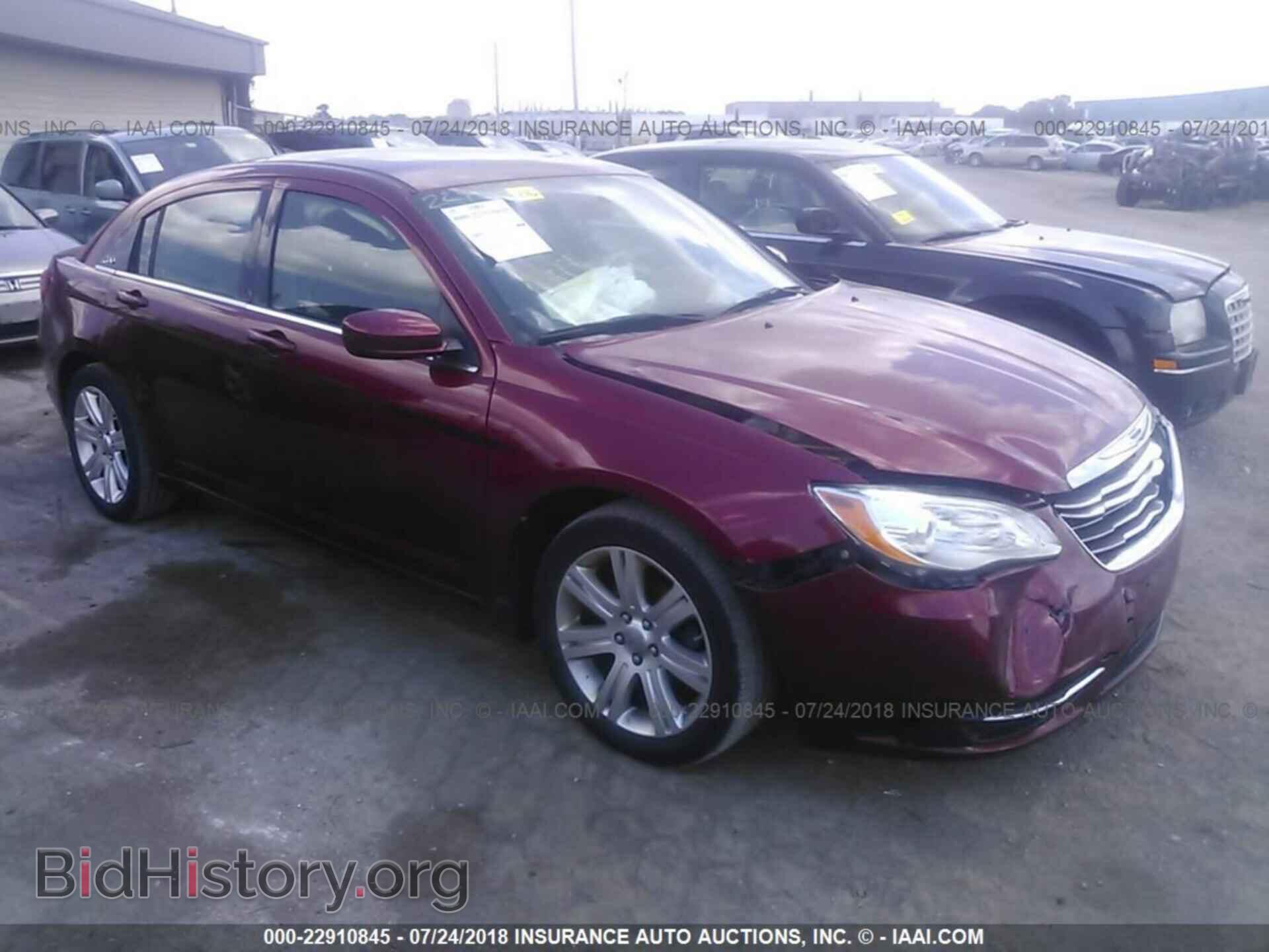 Photo 1C3CCBAB2DN647125 - Chrysler 200 2013