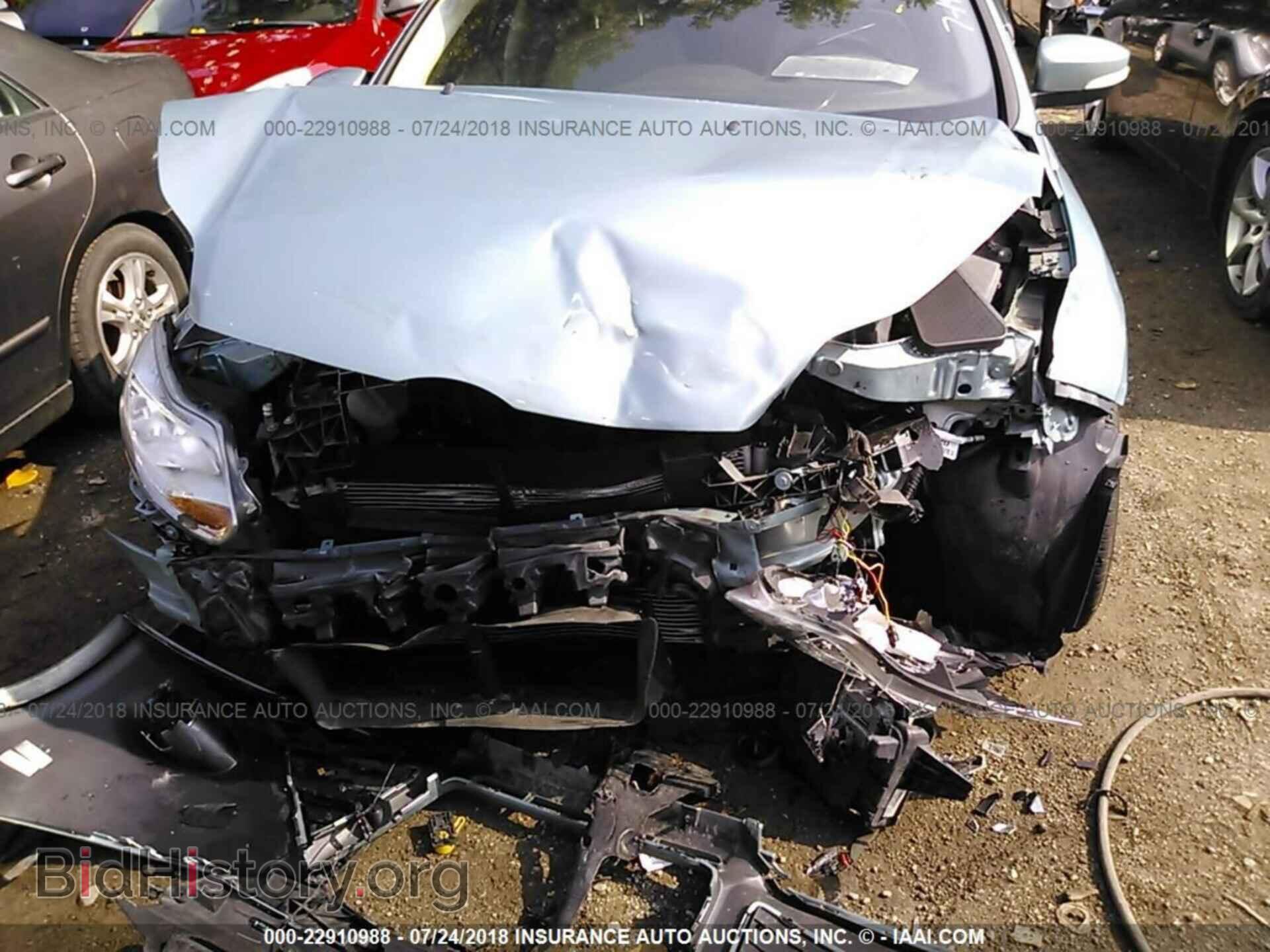 2012 Ford Focus - VIN: 1FAHP3H27CL361370 - Photo 6