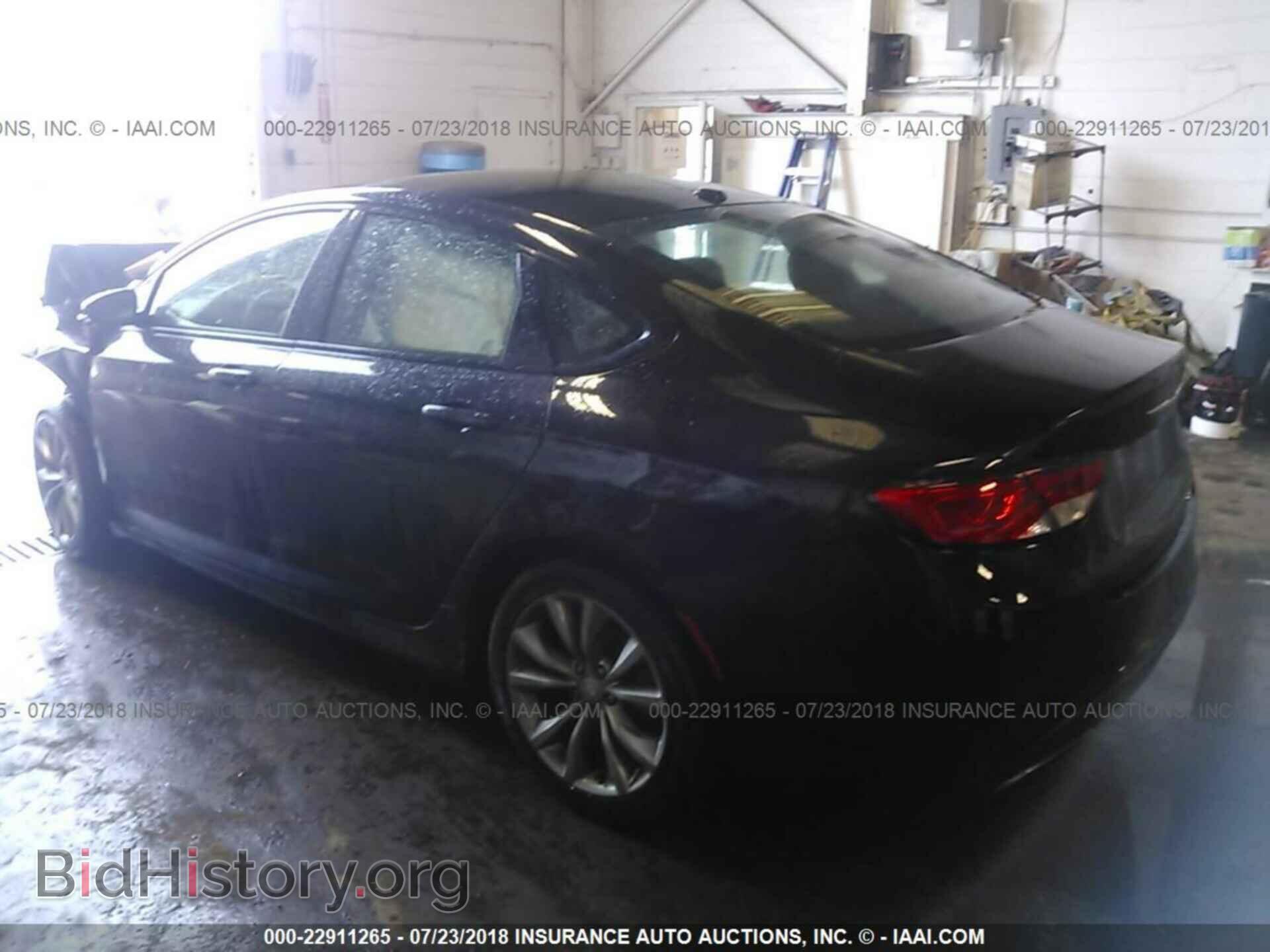 2015 Chrysler 200 - VIN: 1C3CCCBB2FN578461 - Фото 3