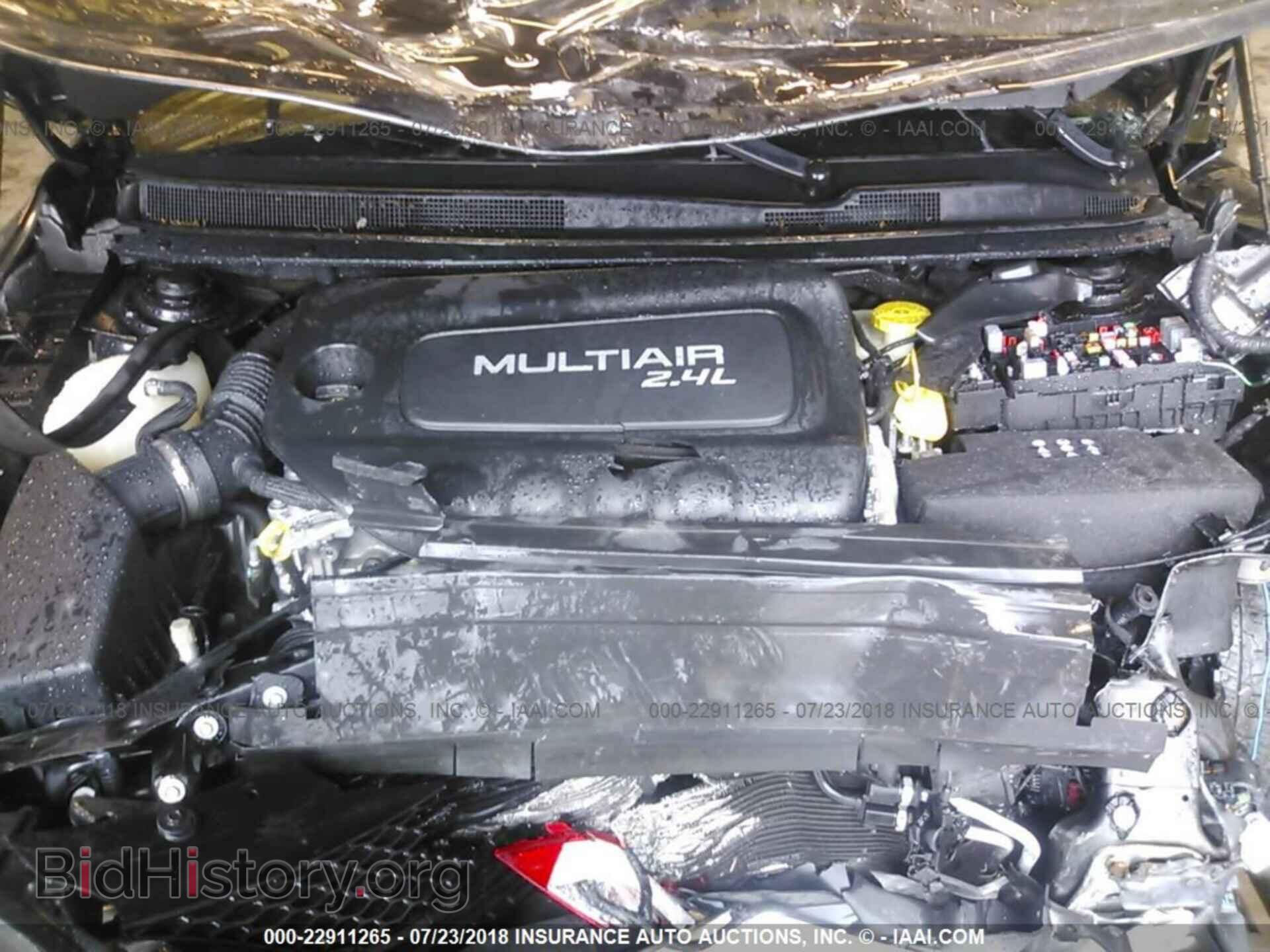 2015 Chrysler 200 - VIN: 1C3CCCBB2FN578461 - Фото 10