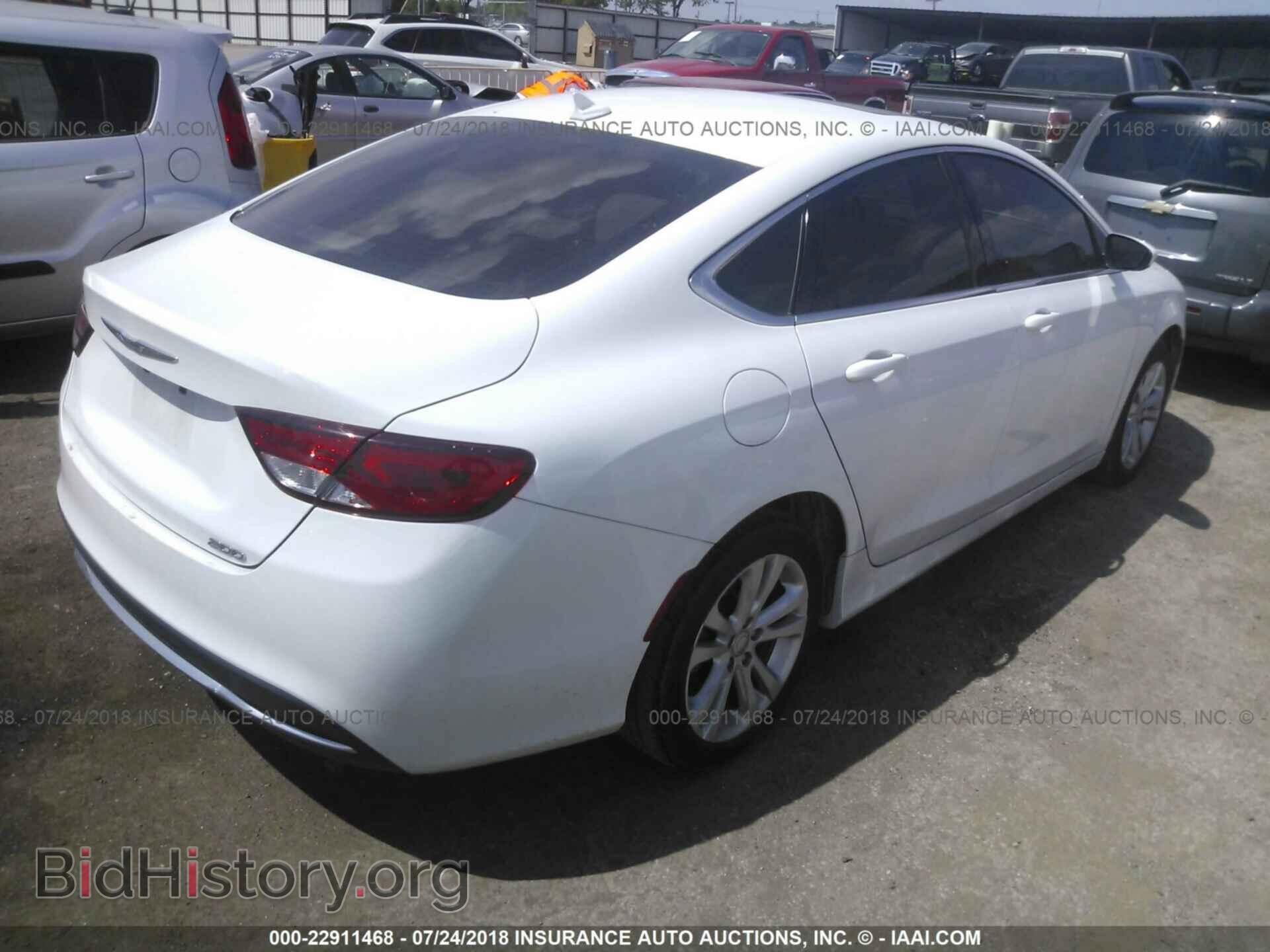 2016 Chrysler 200 - VIN: 1C3CCCABXGN150009 - Photo 4