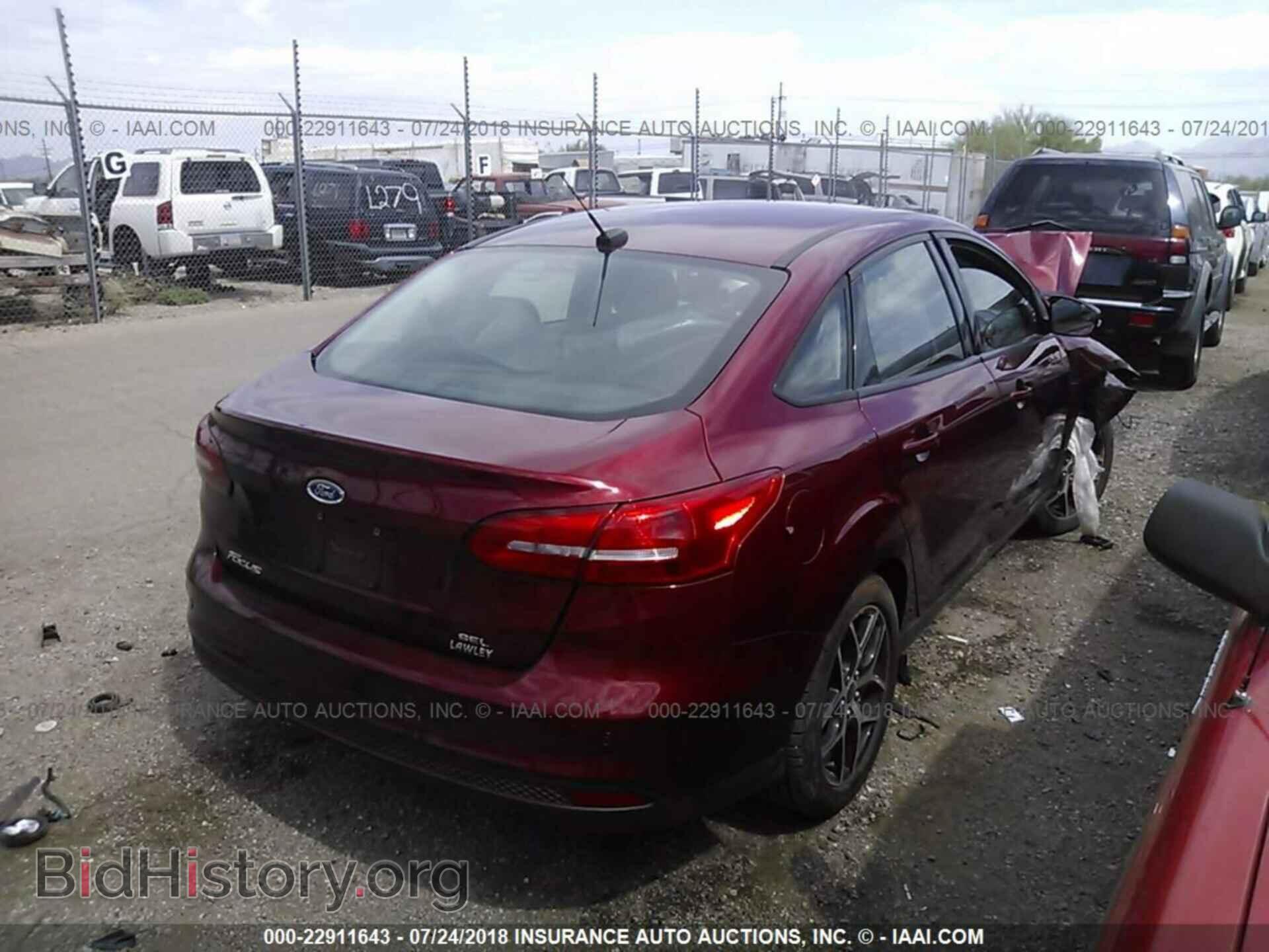 2017 Ford Focus - VIN: 1FADP3H20HL237530 - Фото 4
