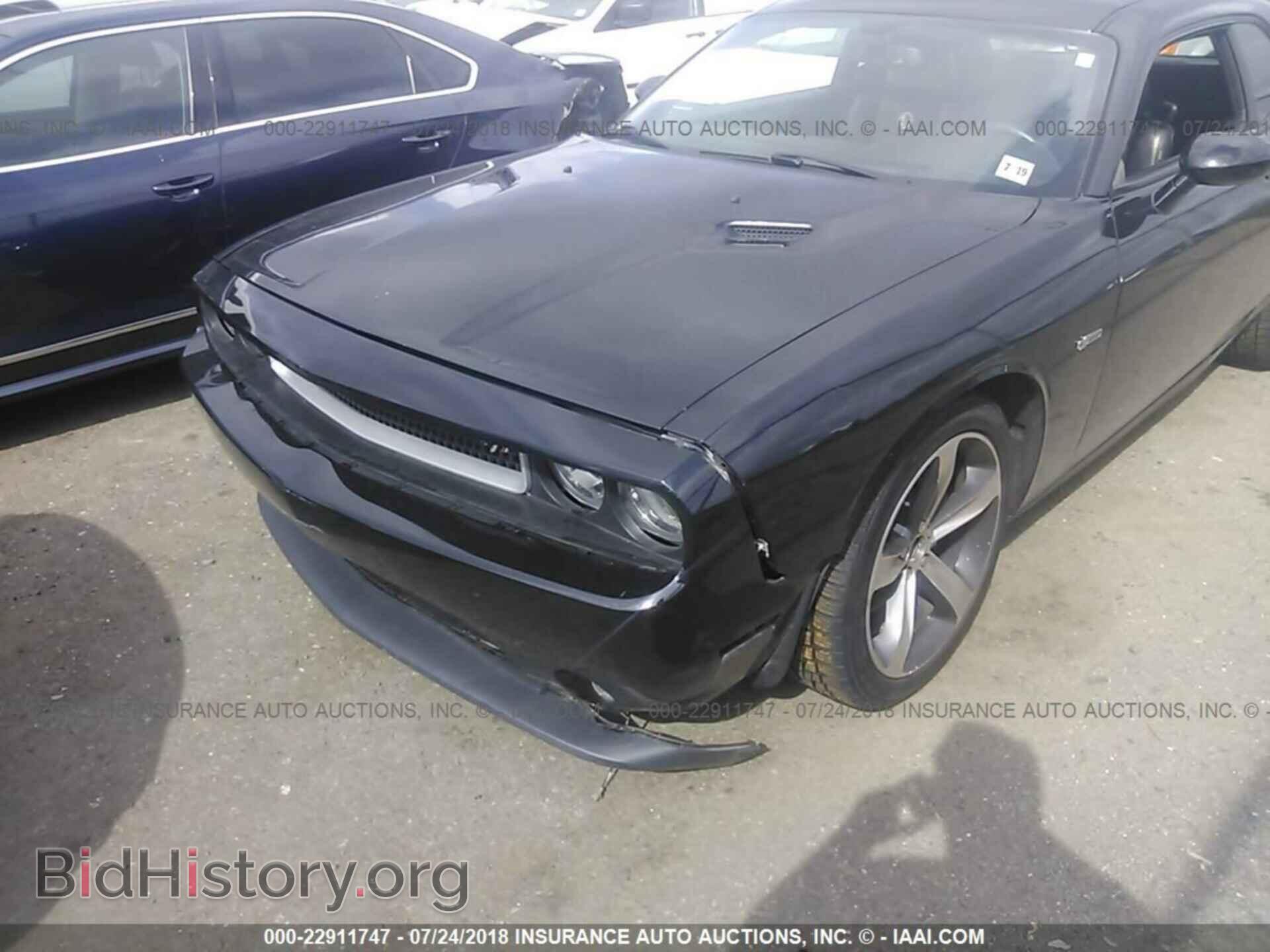 2014 Dodge Challenger - VIN: 2C3CDYAG4EH276930 - Photo 6