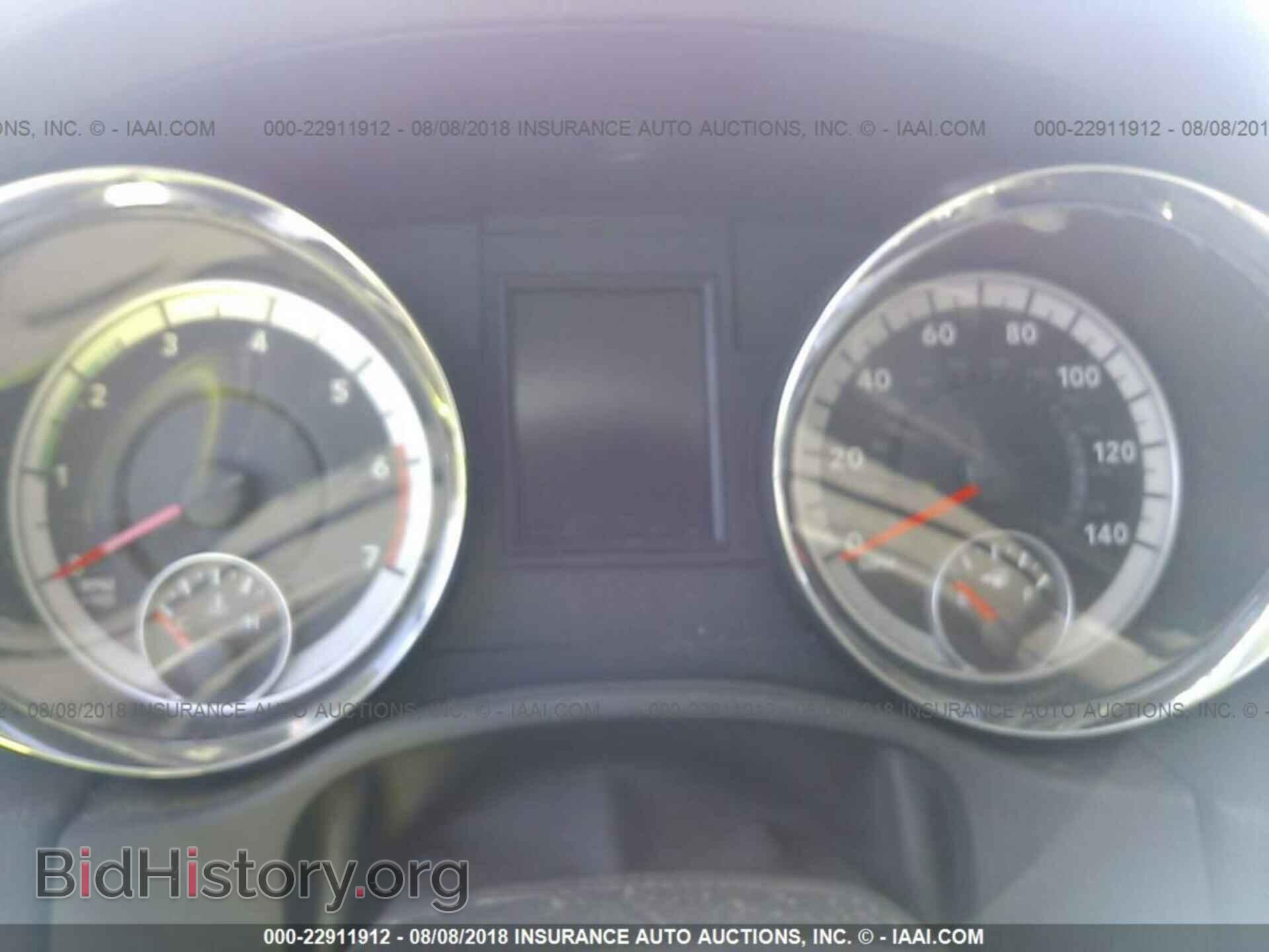 2011 Dodge Durango - VIN: 1D4SD4GTXBC592323 - Photo 7