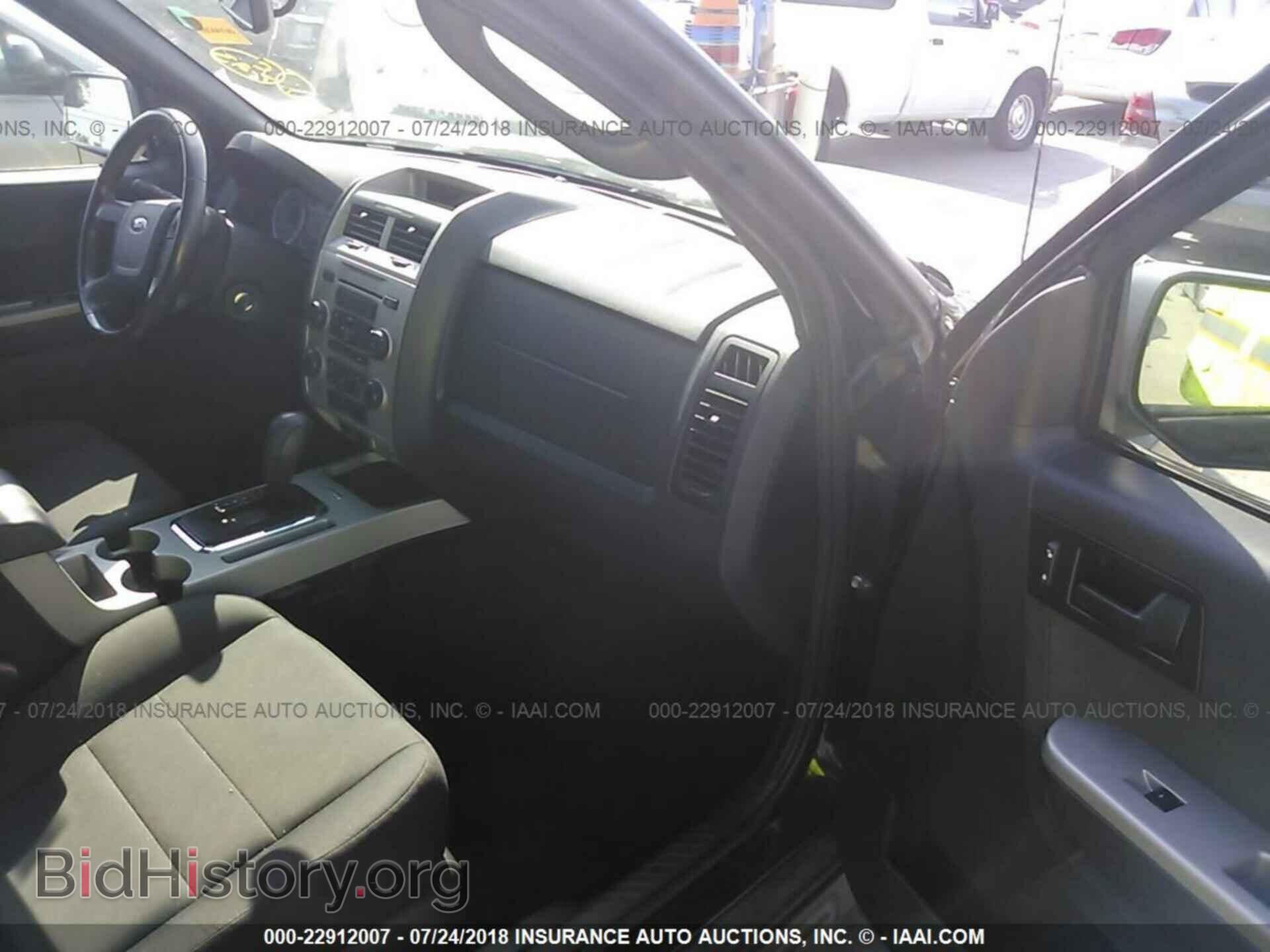 2012 Ford Escape - VIN: 1FMCU0DG0CKC66177 - Фото 5