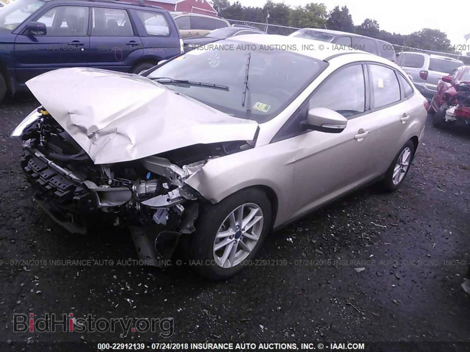 2017 Ford Focus - VIN: 1FADP3F28HL243398 - Фото 2