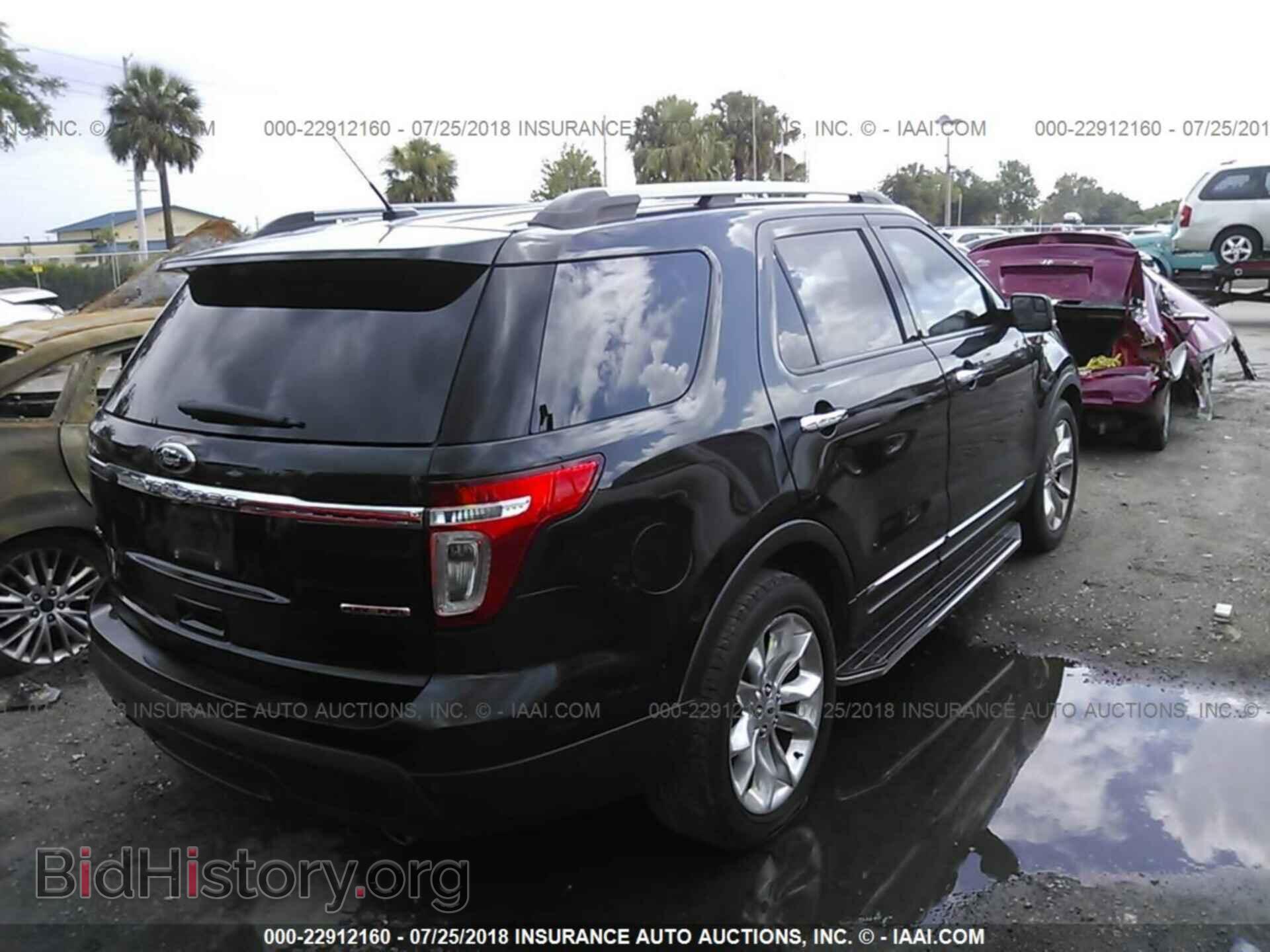2014 Ford Explorer - VIN: 1FM5K7D82EGC57356 - Фото 4