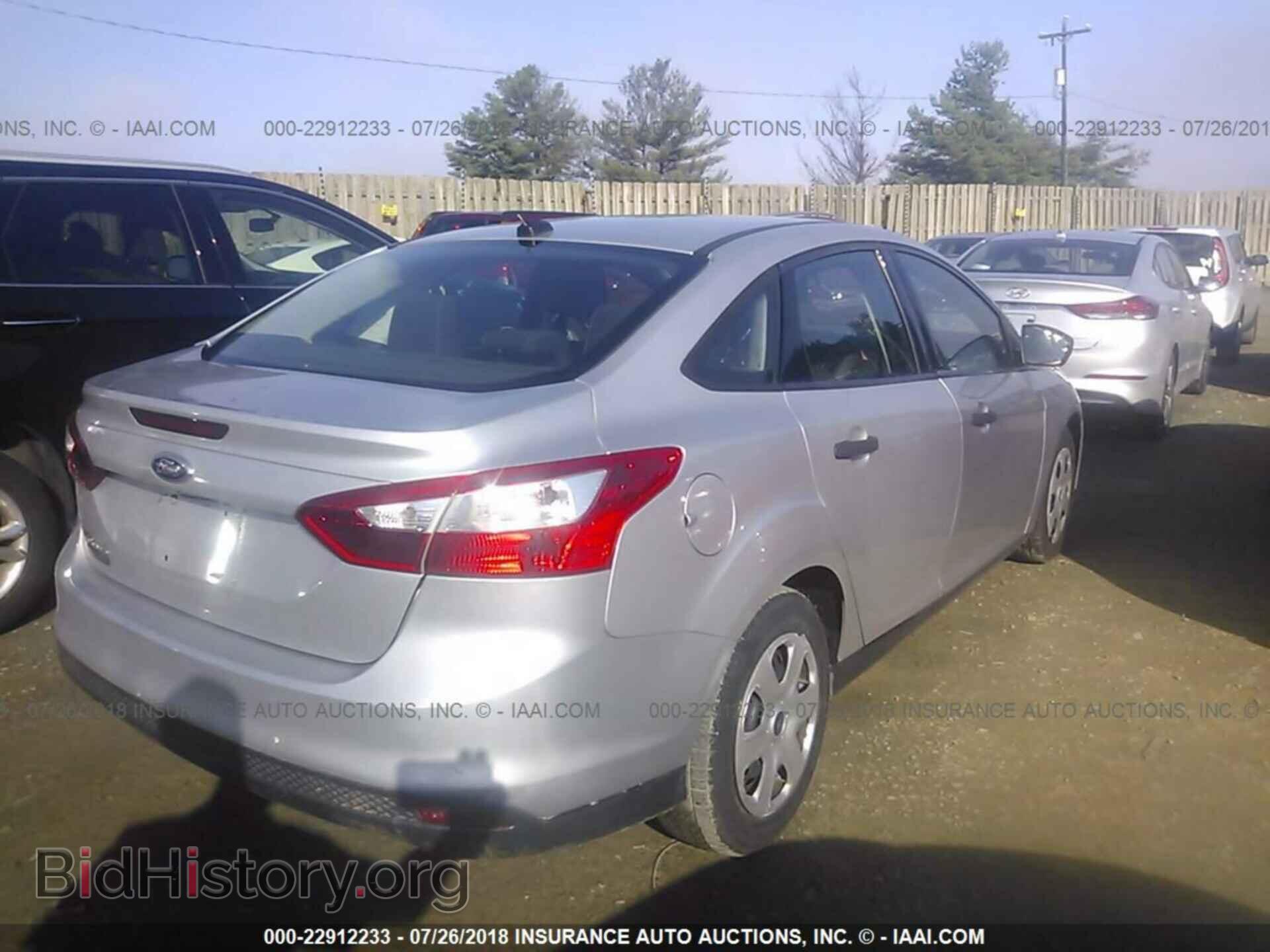 2013 Ford Focus - VIN: 1FADP3E25DL257822 - Фото 4