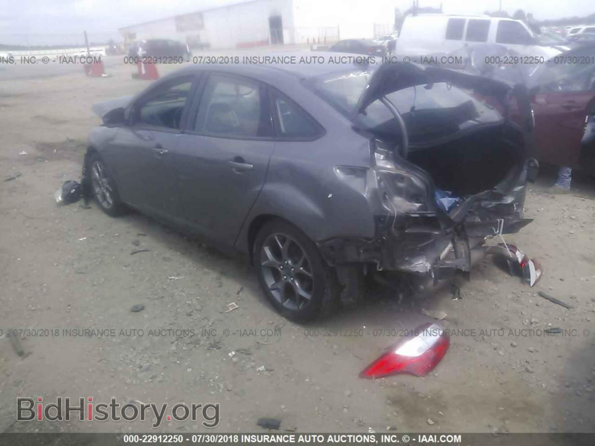 2013 Ford Focus - VIN: 1FADP3F27DL302015 - Фото 3