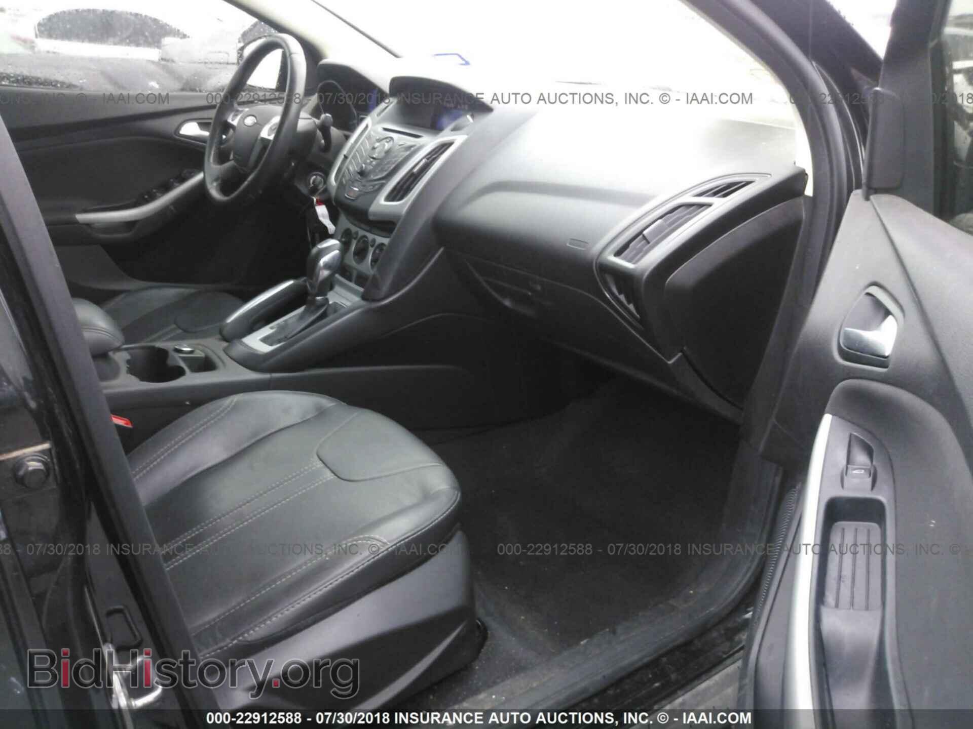 2013 Ford Focus - VIN: 1FADP3F21DL183636 - Photo 5