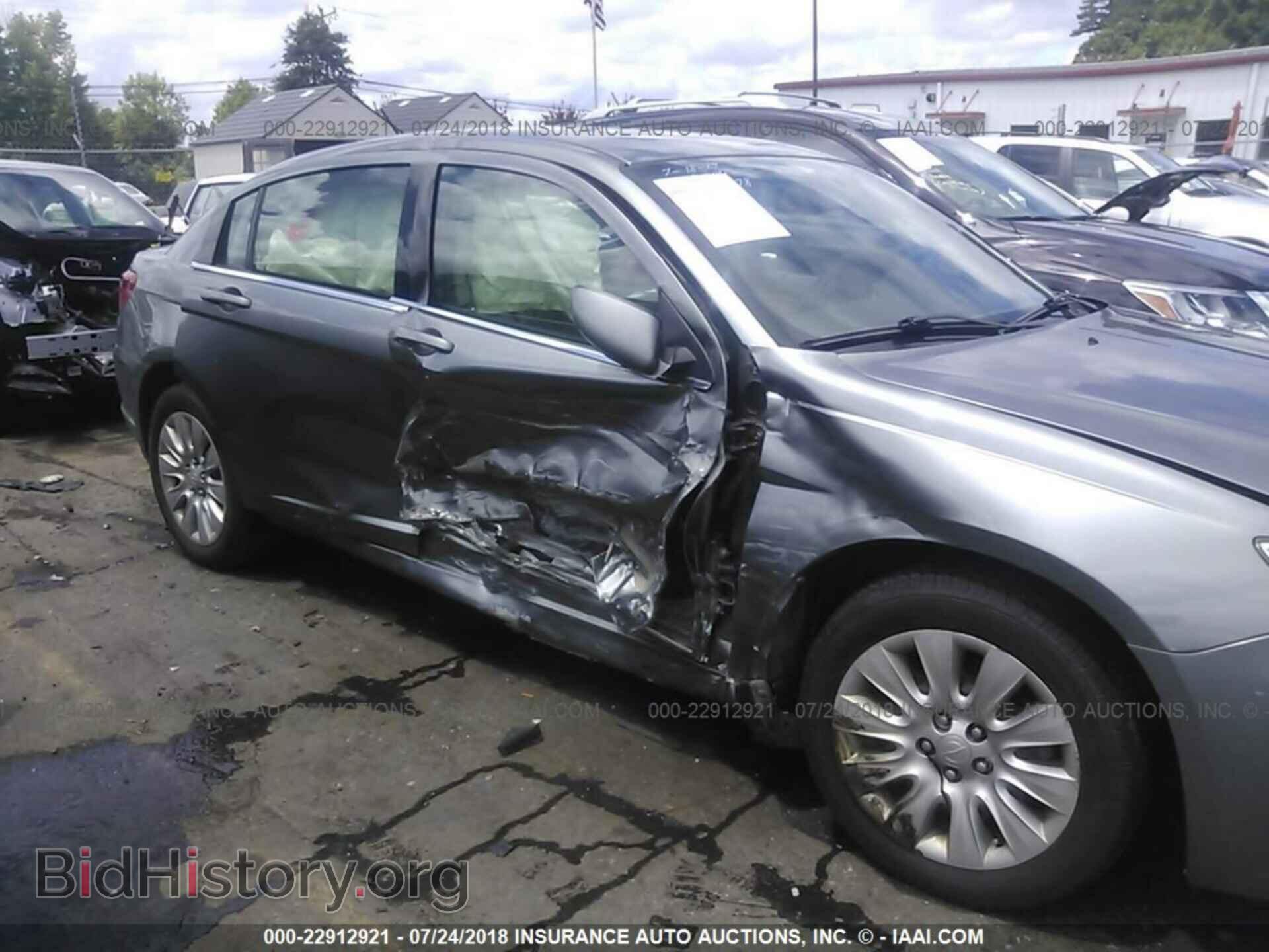 2013 Chrysler 200 - VIN: 1C3CCBAB9DN727134 - Фото 6