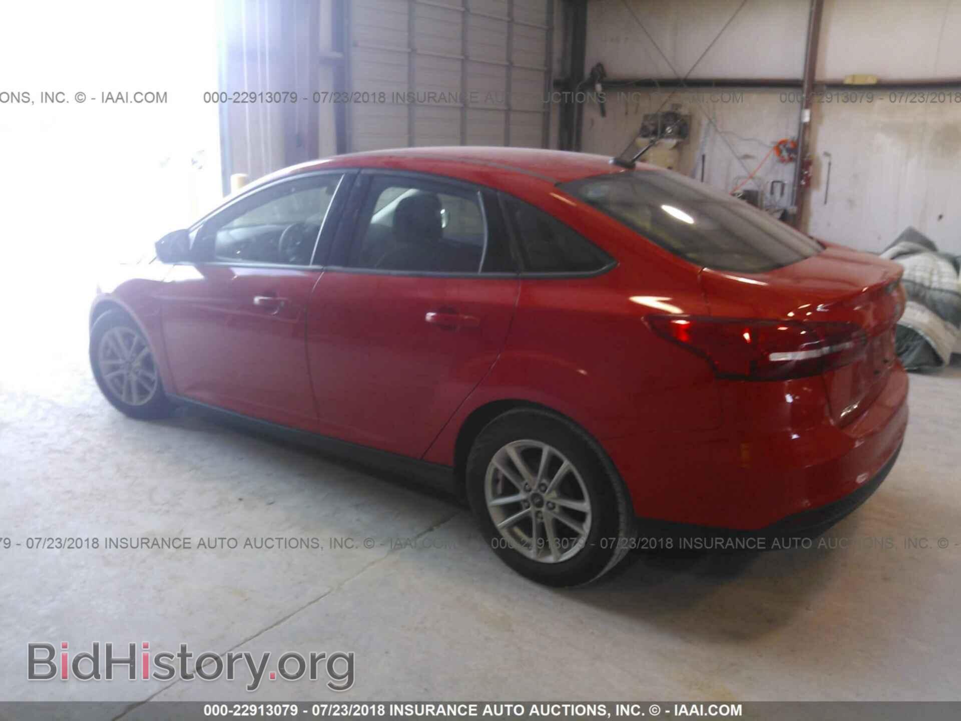 2016 Ford Focus - VIN: 1FADP3F22GL290845 - Photo 3