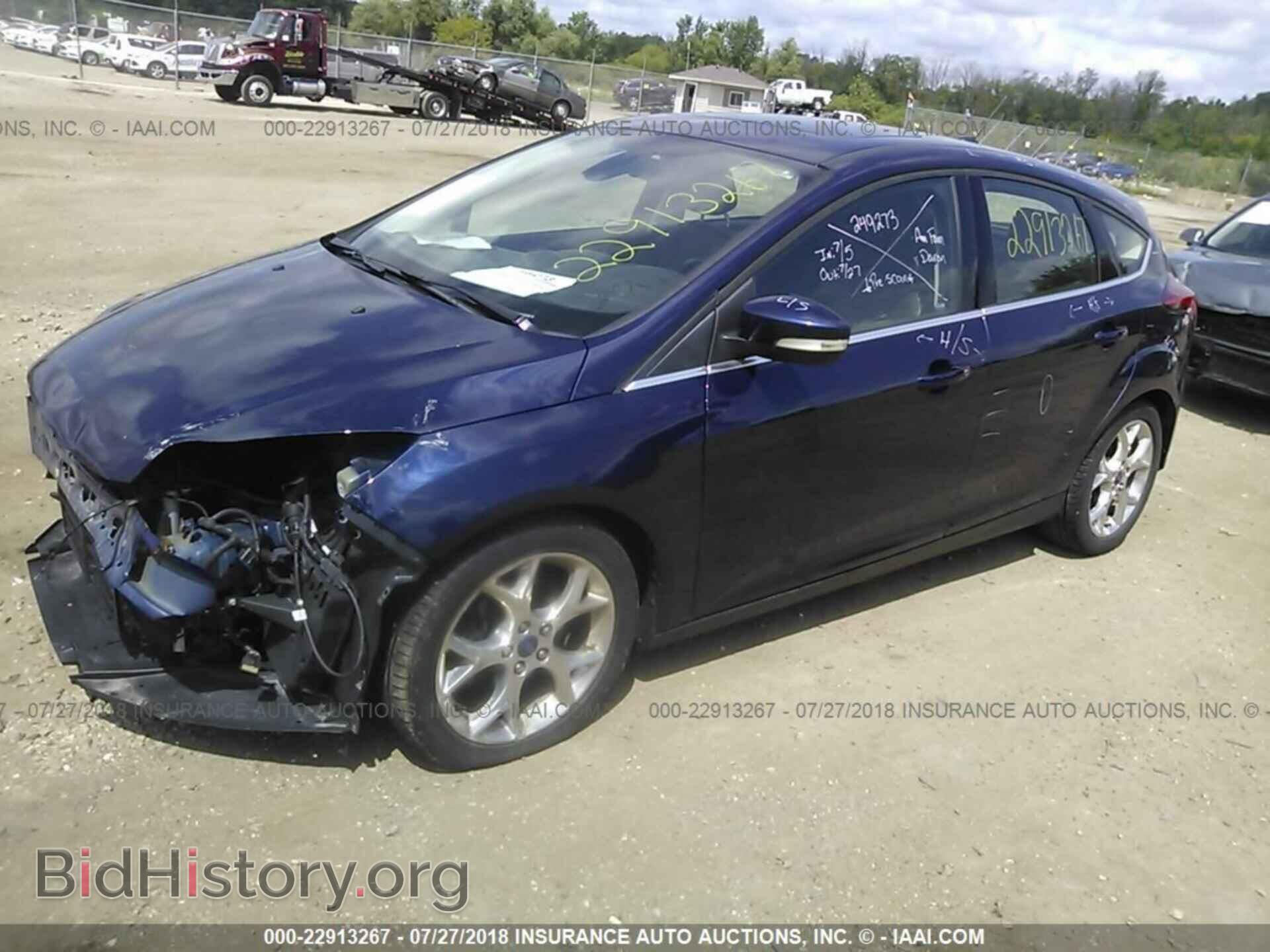 2012 Ford Focus - VIN: 1FAHP3M28CL127180 - Photo 2