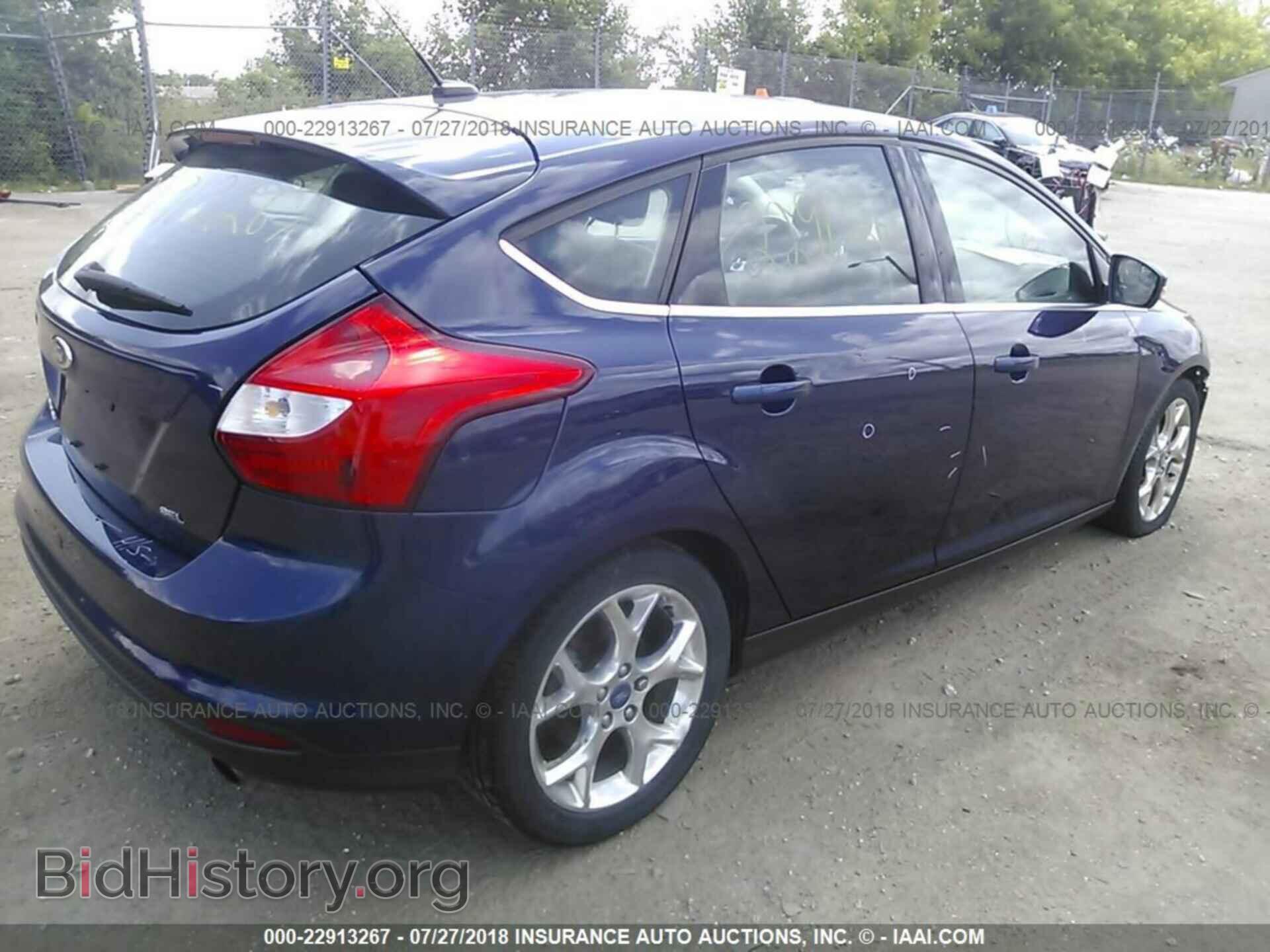 2012 Ford Focus - VIN: 1FAHP3M28CL127180 - Photo 4
