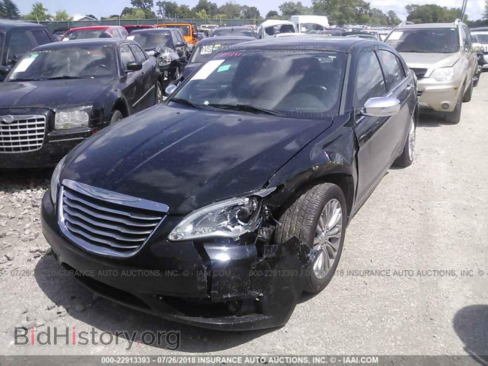2012 Chrysler 200 - VIN: 1C3CCBCB5CN277946 - Photo 2
