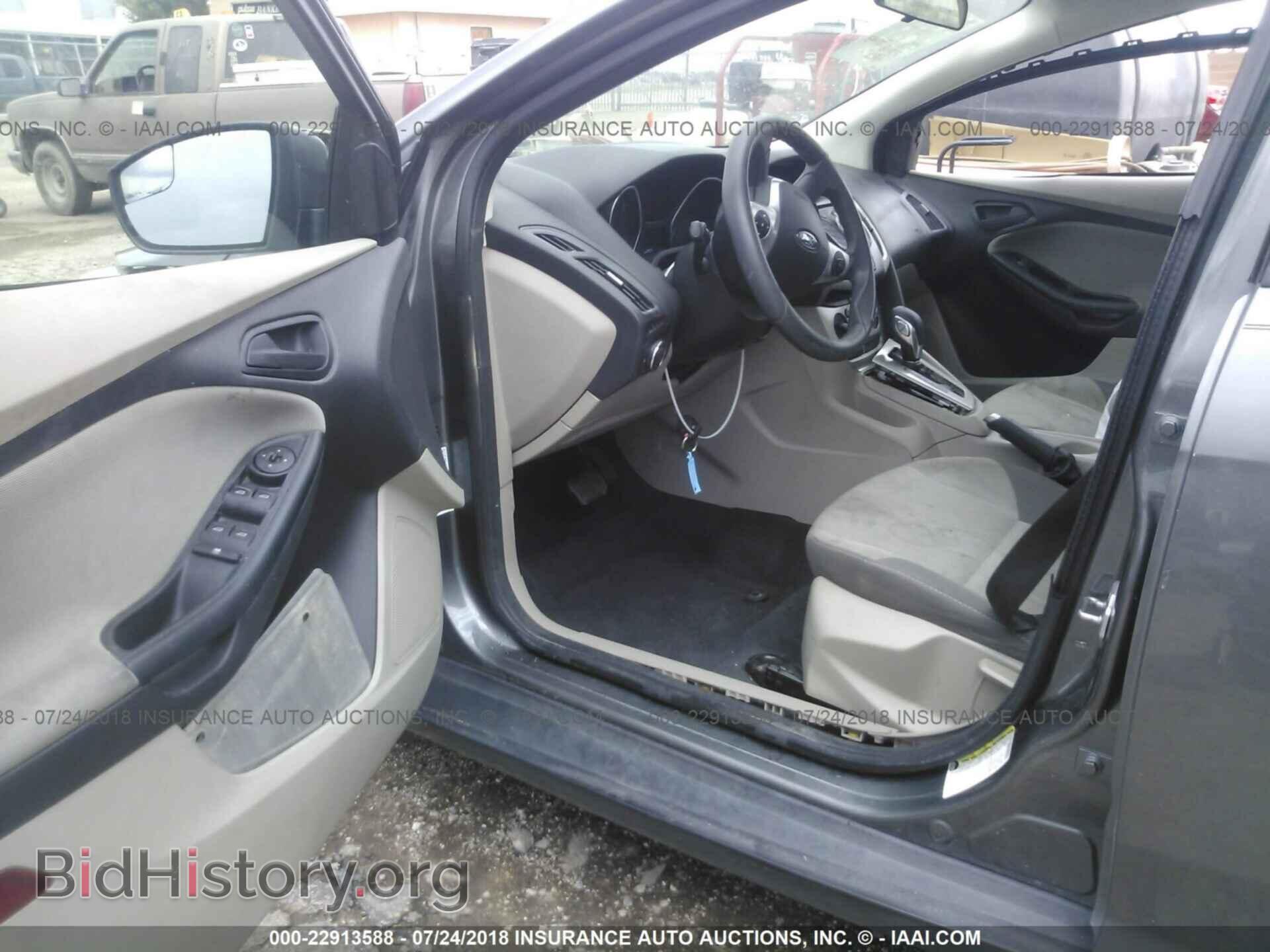 2012 Ford Focus - VIN: 1FAHP3K22CL368252 - Фото 5