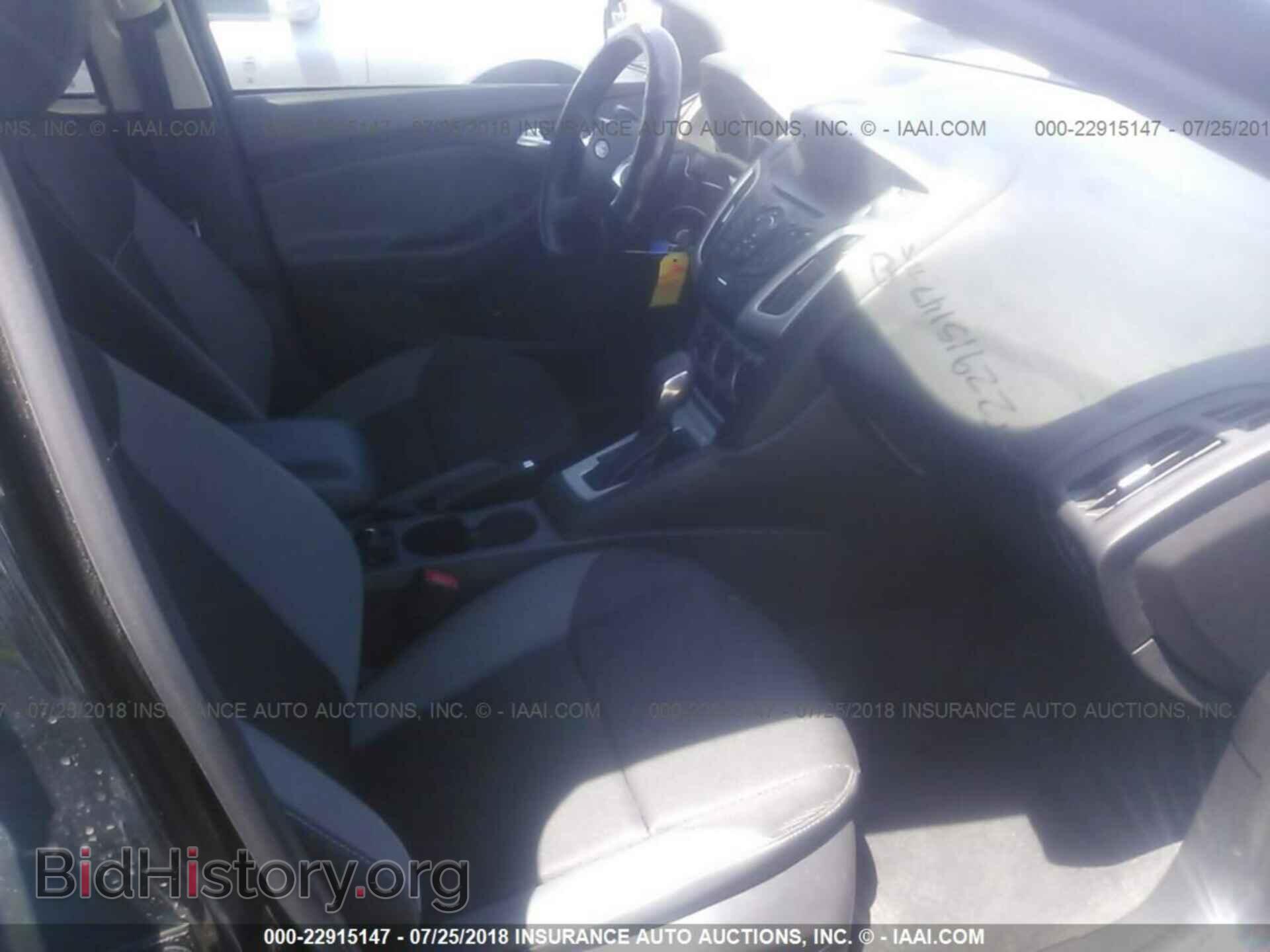 2014 Ford Focus - VIN: 1FADP3K20EL391479 - Photo 5