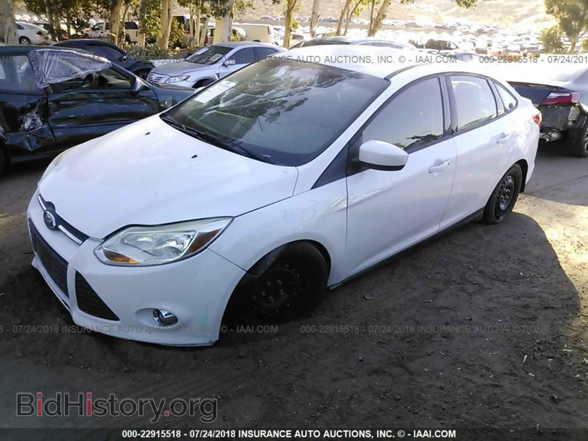 2012 Ford Focus - VIN: 1FAHP3F27CL196259 - Photo 2