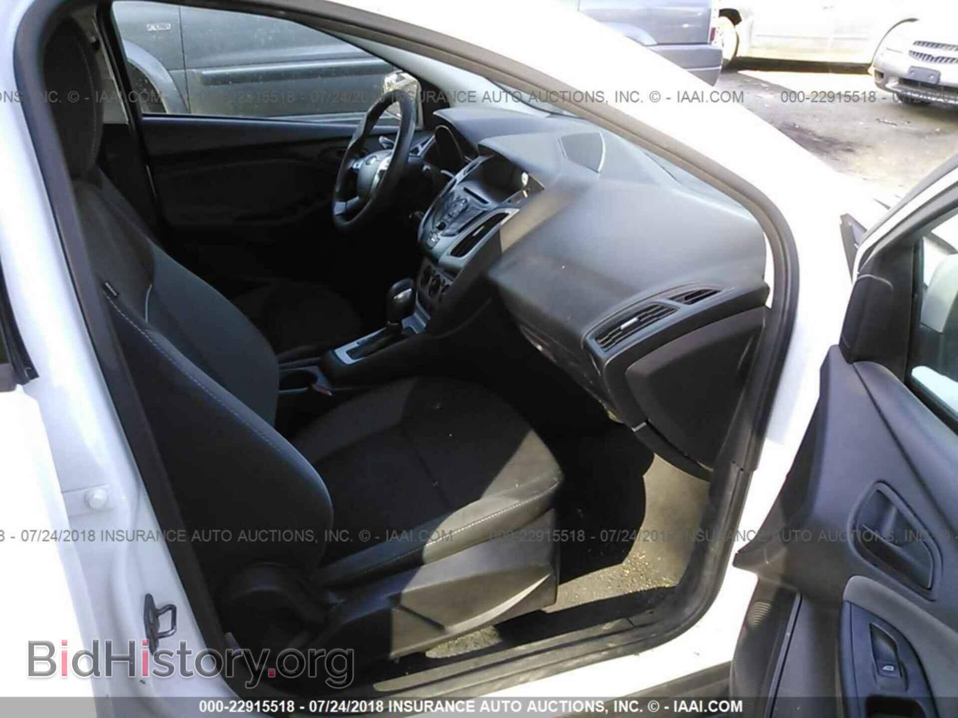 2012 Ford Focus - VIN: 1FAHP3F27CL196259 - Photo 5