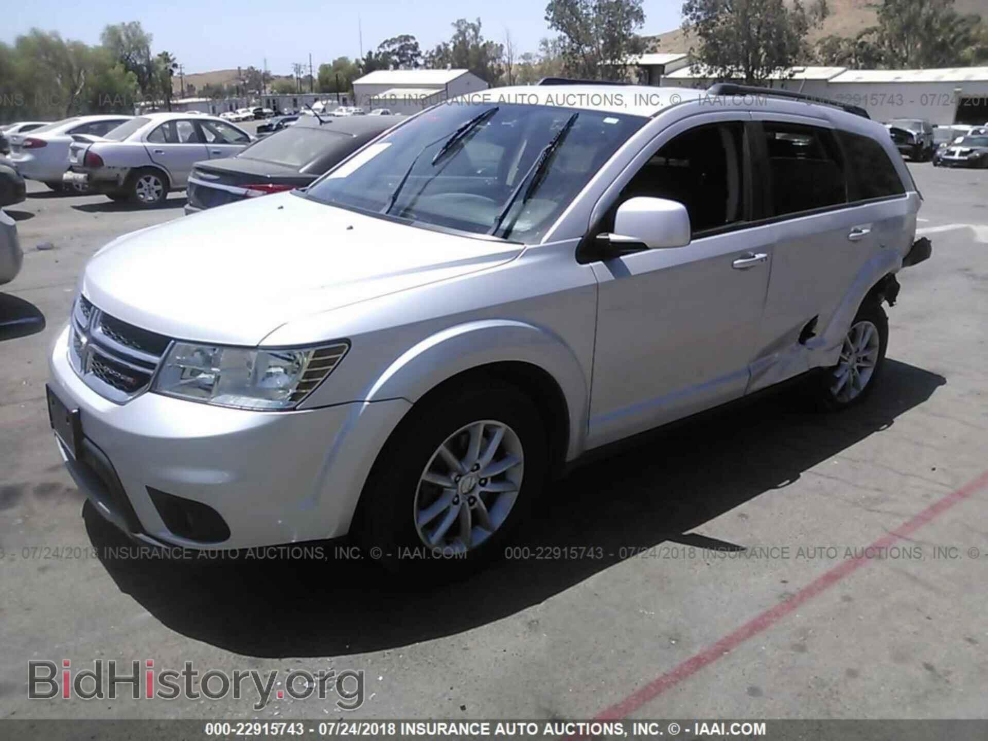 2014 Dodge Journey - VIN: 3C4PDCBGXET139089 - Фото 2