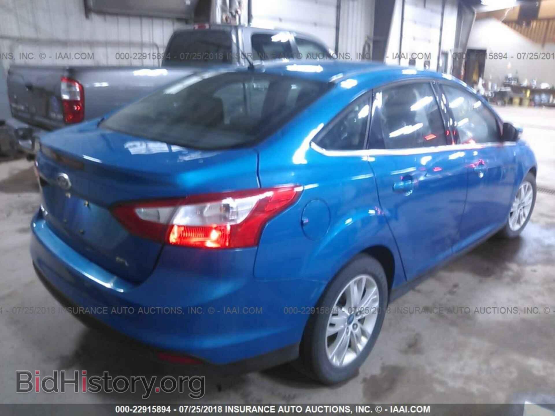 2012 Ford Focus - VIN: 1FAHP3H22CL375855 - Photo 4