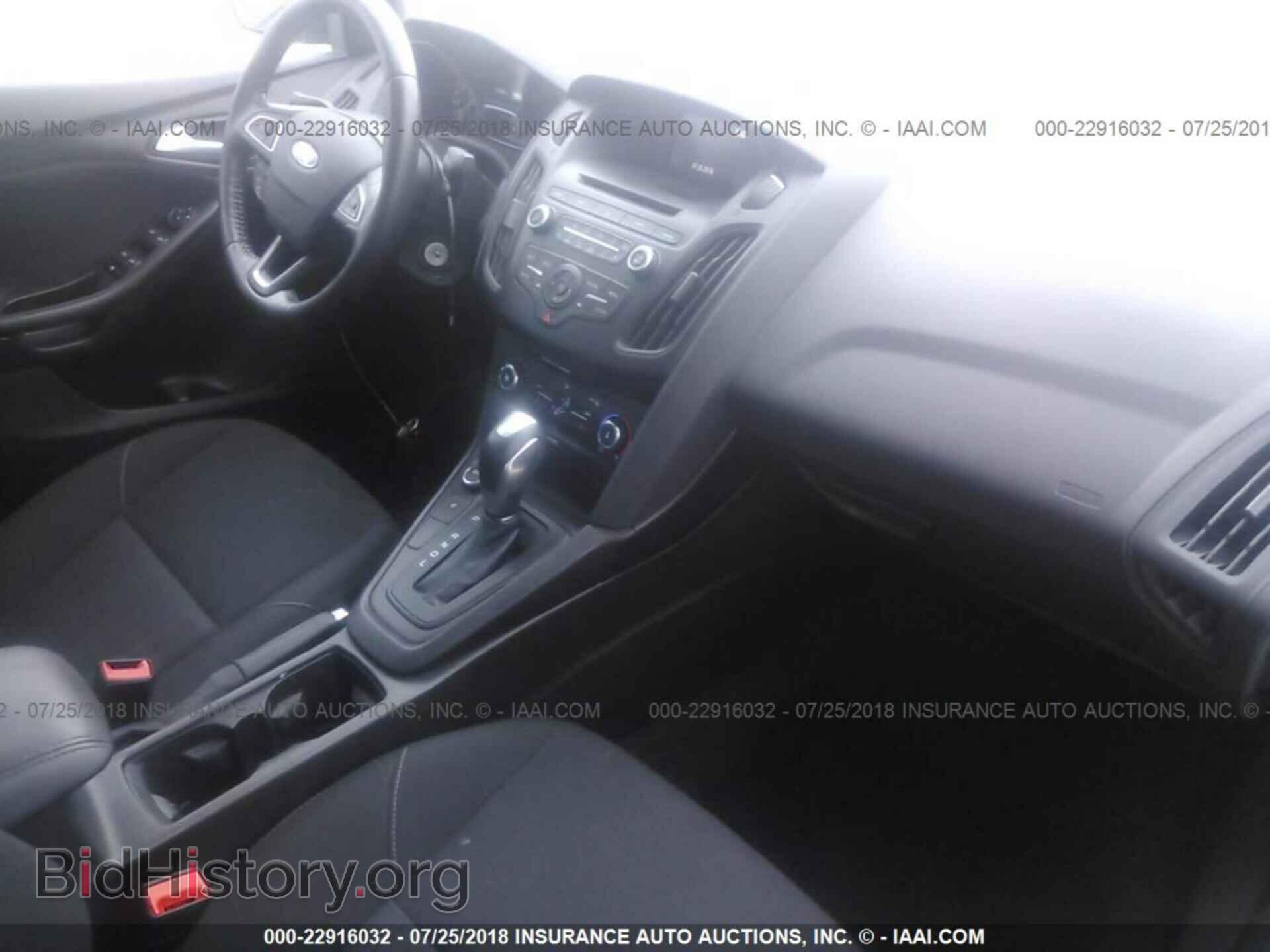 2015 Ford Focus - VIN: 1FADP3F28FL379995 - Photo 5