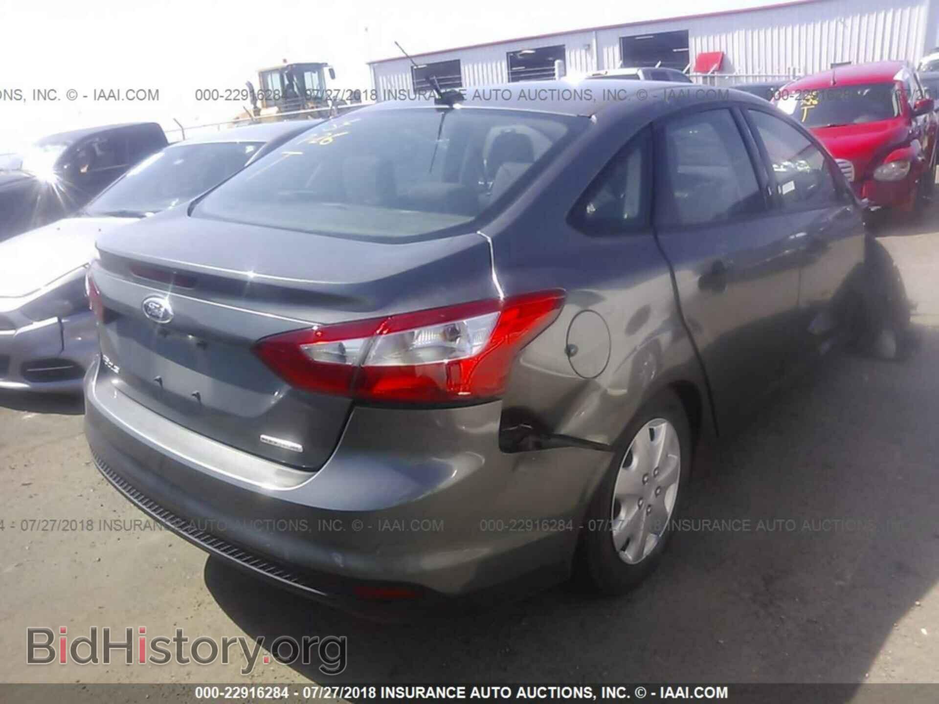 2012 Ford Focus - VIN: 1FAHP3E26CL450934 - Фото 4