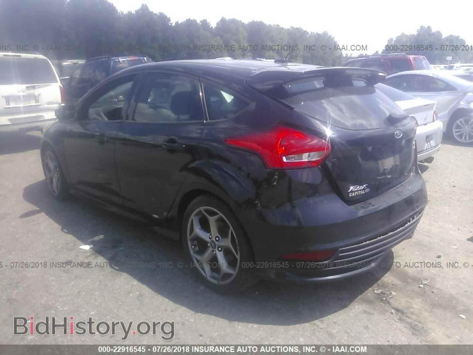 2017 Ford Focus - VIN: 1FADP3L9XHL212431 - Photo 3