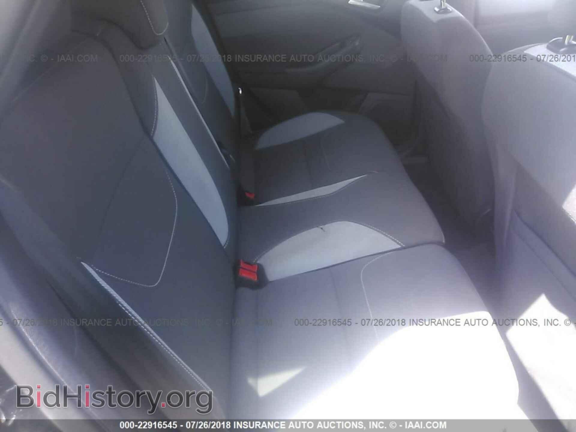 2017 Ford Focus - VIN: 1FADP3L9XHL212431 - Photo 8