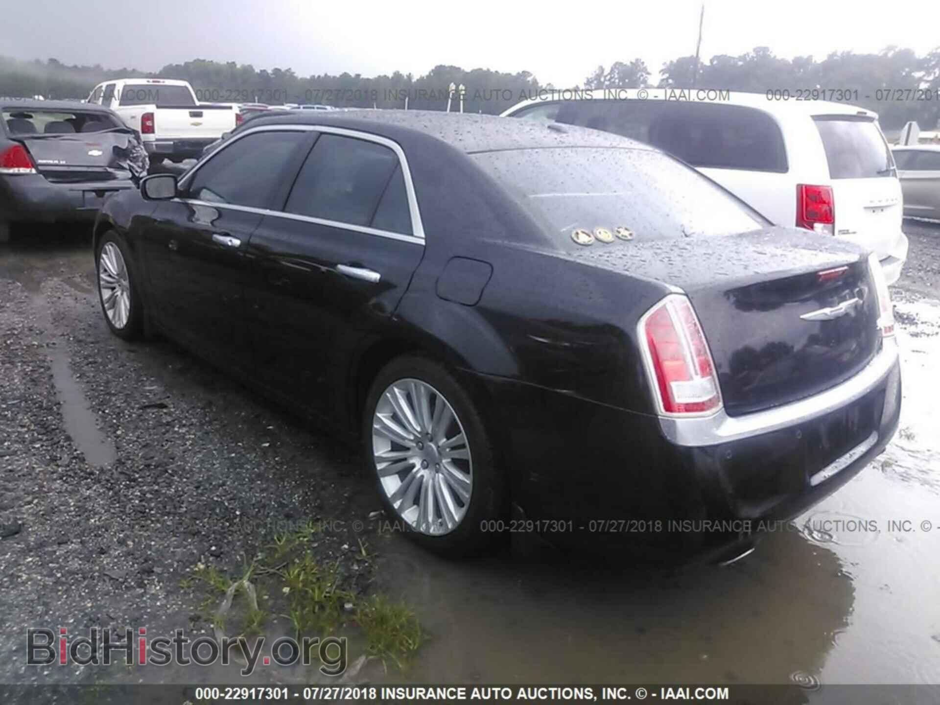 2012 Chrysler 300c - VIN: 2C3CCAPT5CH253944 - Фото 3