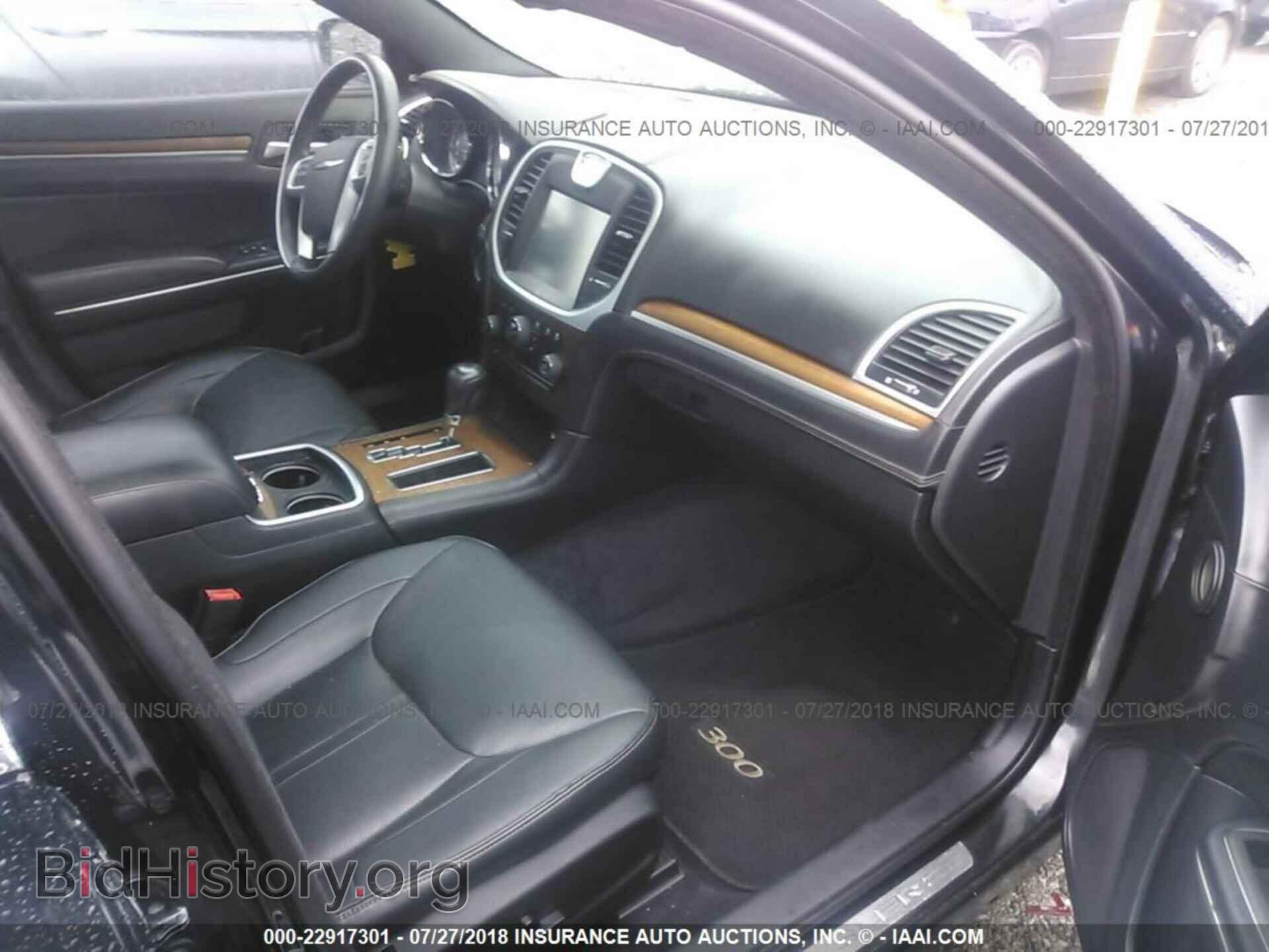 2012 Chrysler 300c - VIN: 2C3CCAPT5CH253944 - Фото 5