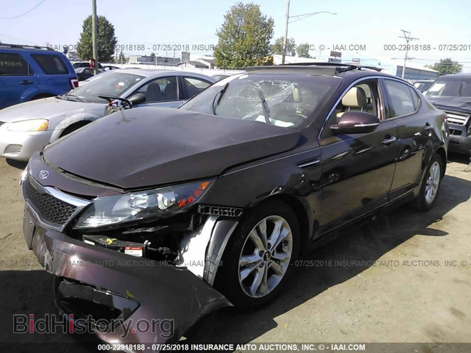 2011 Kia Optima - VIN: KNAGN4A78B5116729 - Фото 2