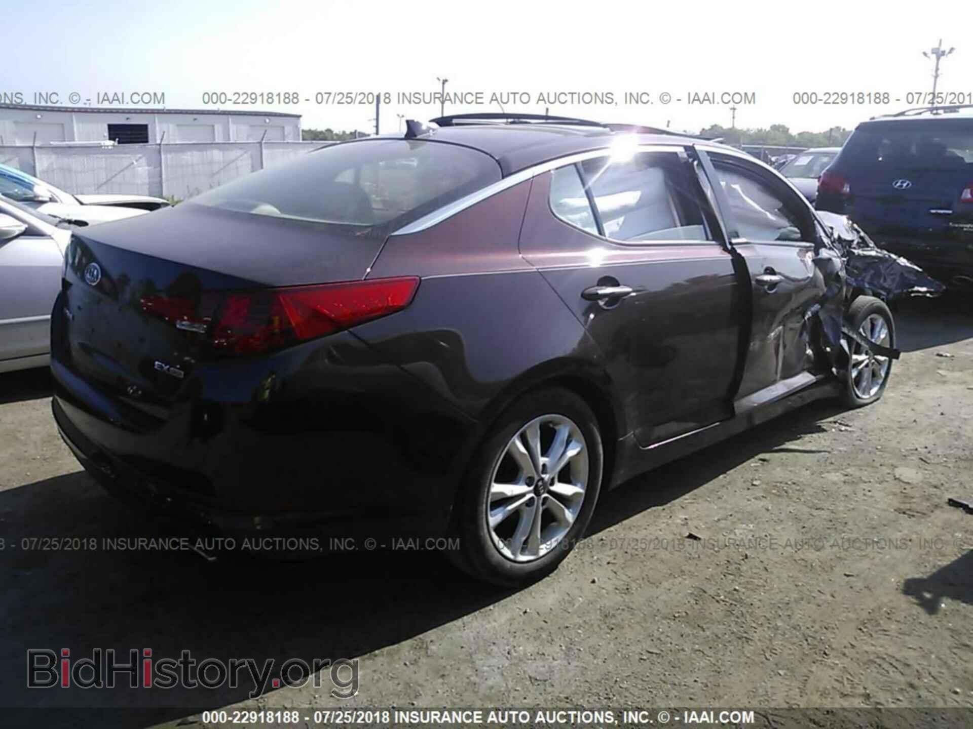 2011 Kia Optima - VIN: KNAGN4A78B5116729 - Фото 4