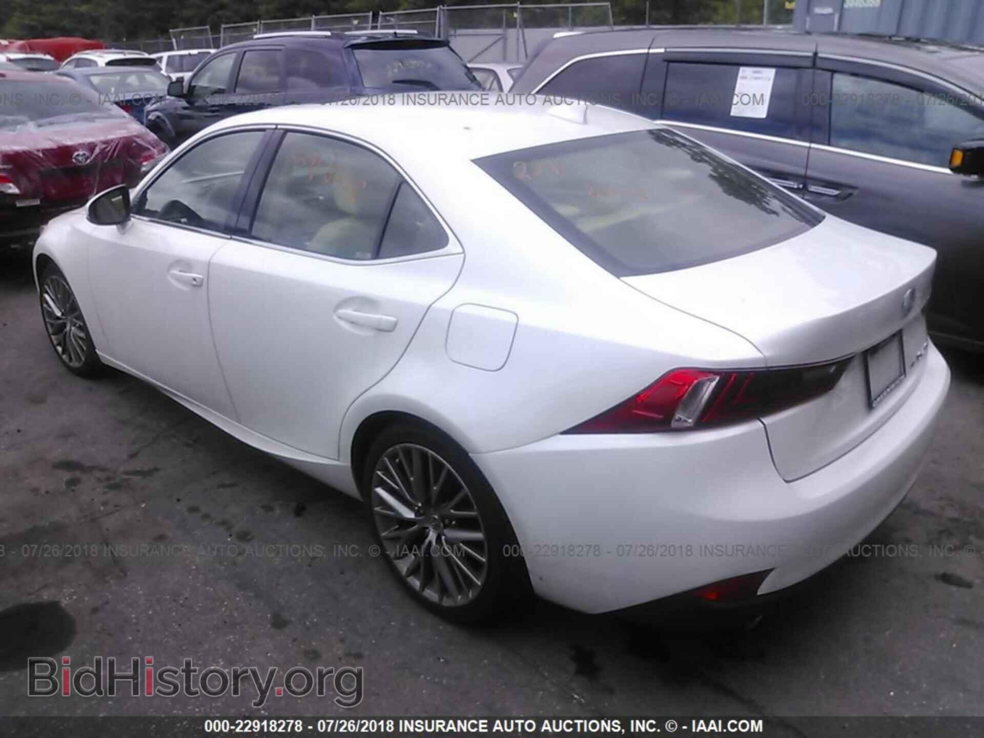 2014 Lexus Is - VIN: JTHCF1D27E5013835 - Photo 3