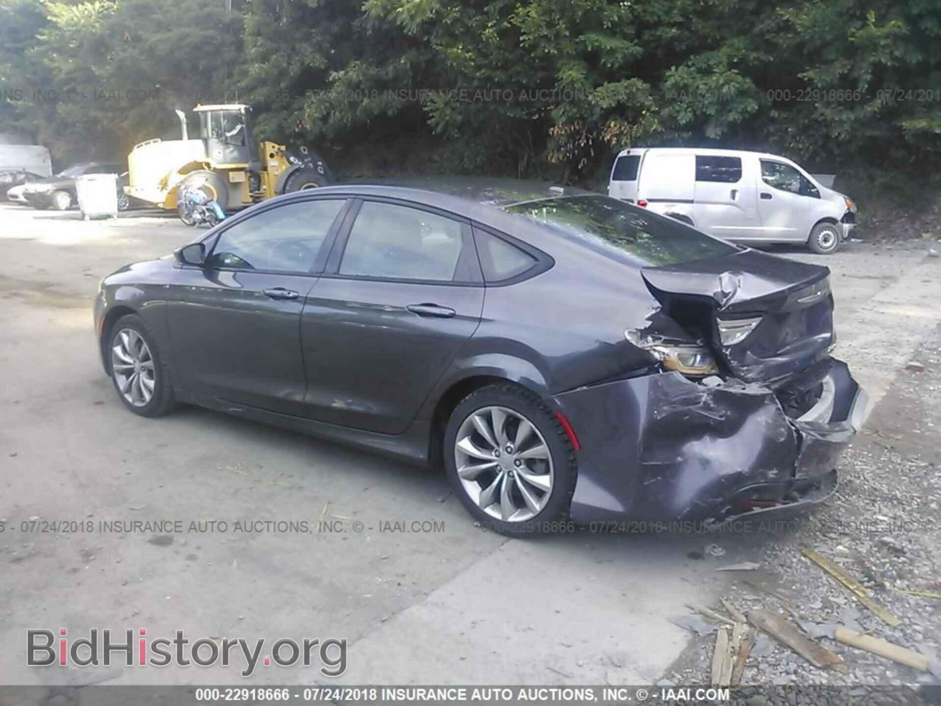 2015 Chrysler 200 - VIN: 1C3CCCBB3FN681601 - Photo 3