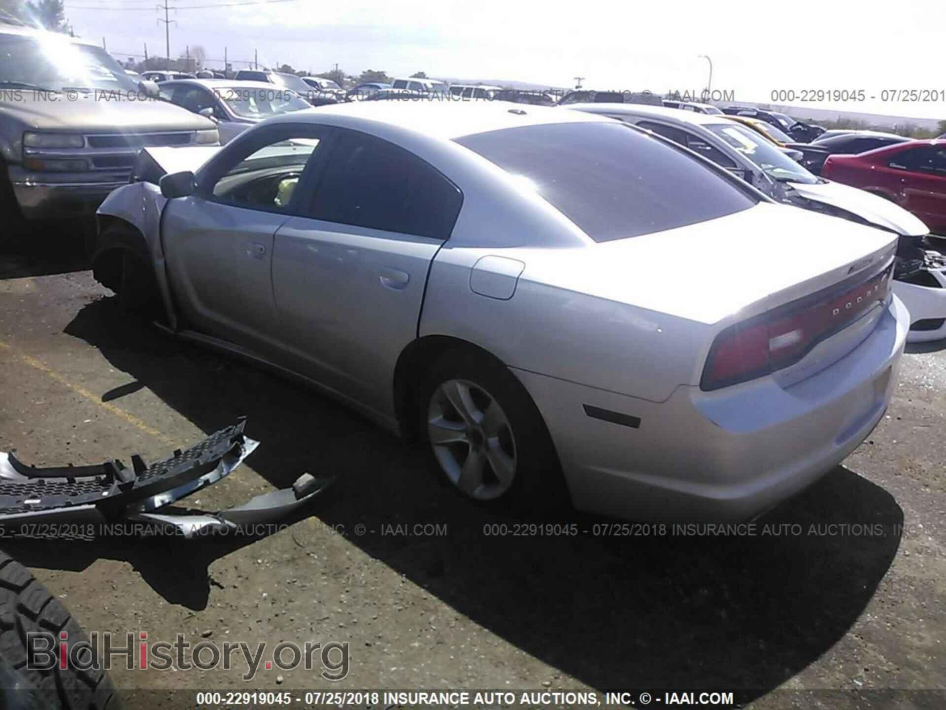 2012 Dodge Charger - VIN: 2C3CDXBG0CH172635 - Фото 3