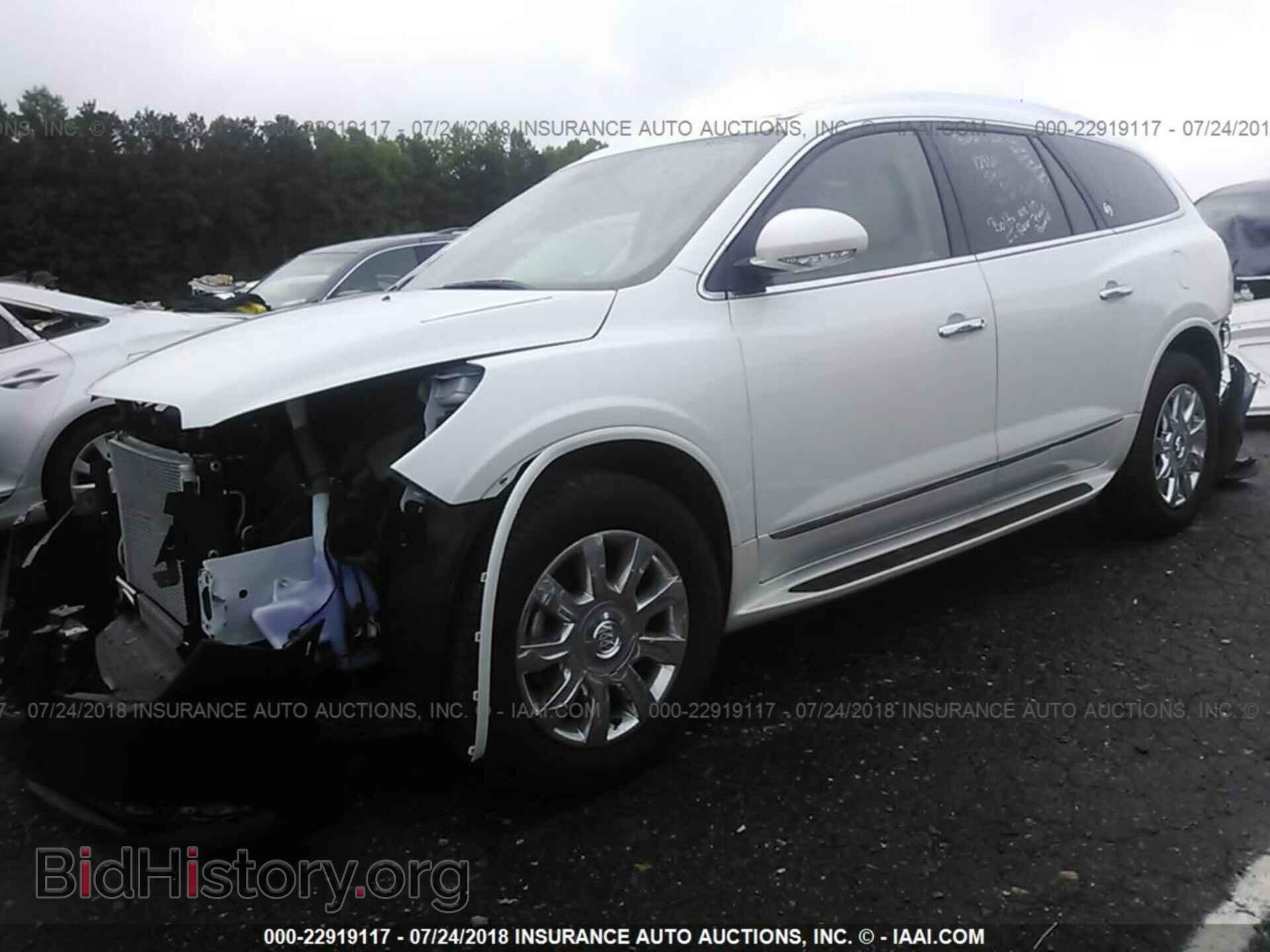 2017 Buick Enclave - VIN: 5GAKRCKD6HJ145535 - Фото 2