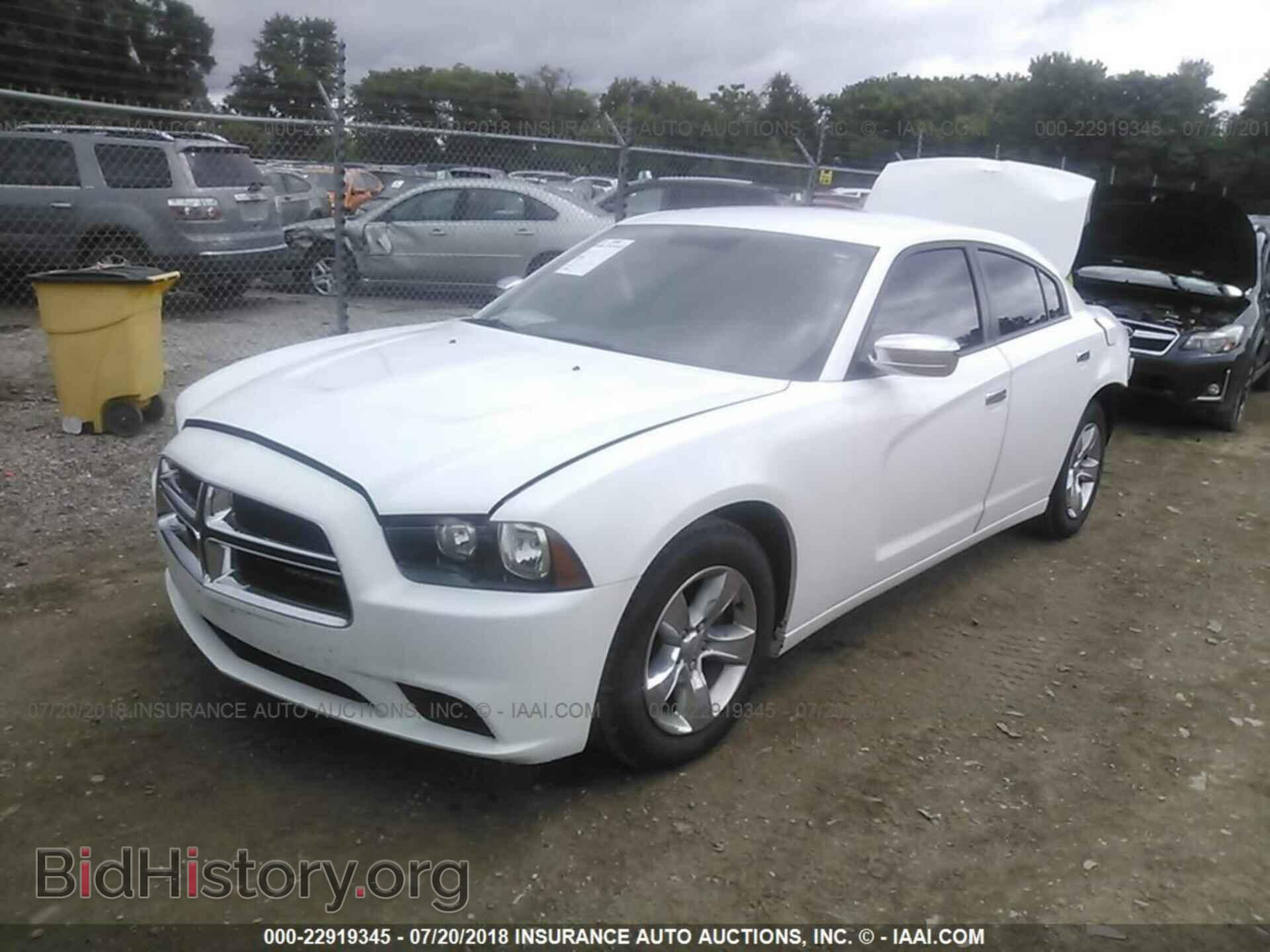 2013 Dodge Charger - VIN: 2C3CDXBG4DH512452 - Photo 2