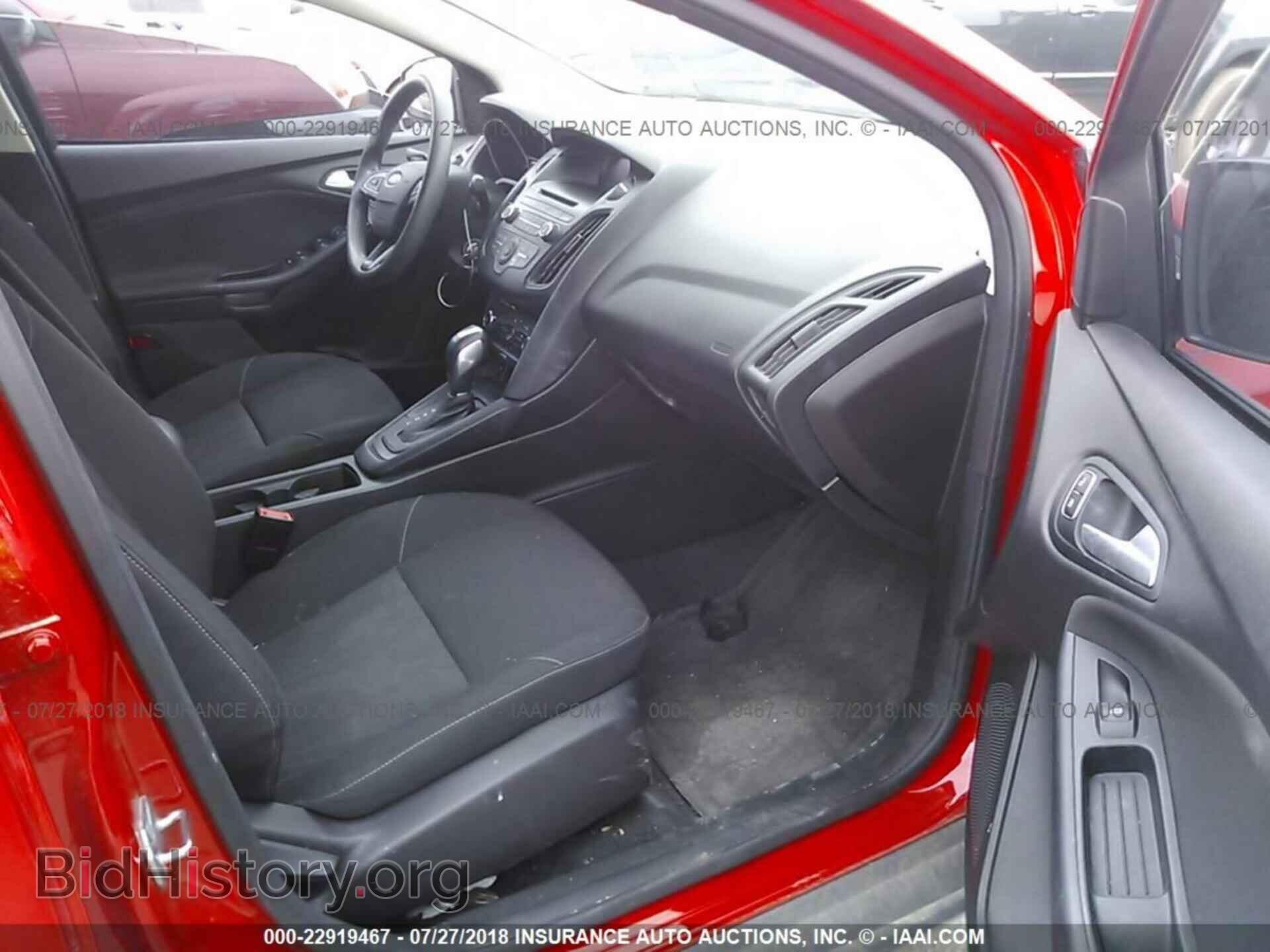 2015 Ford Focus - VIN: 1FADP3F28FL293554 - Photo 5