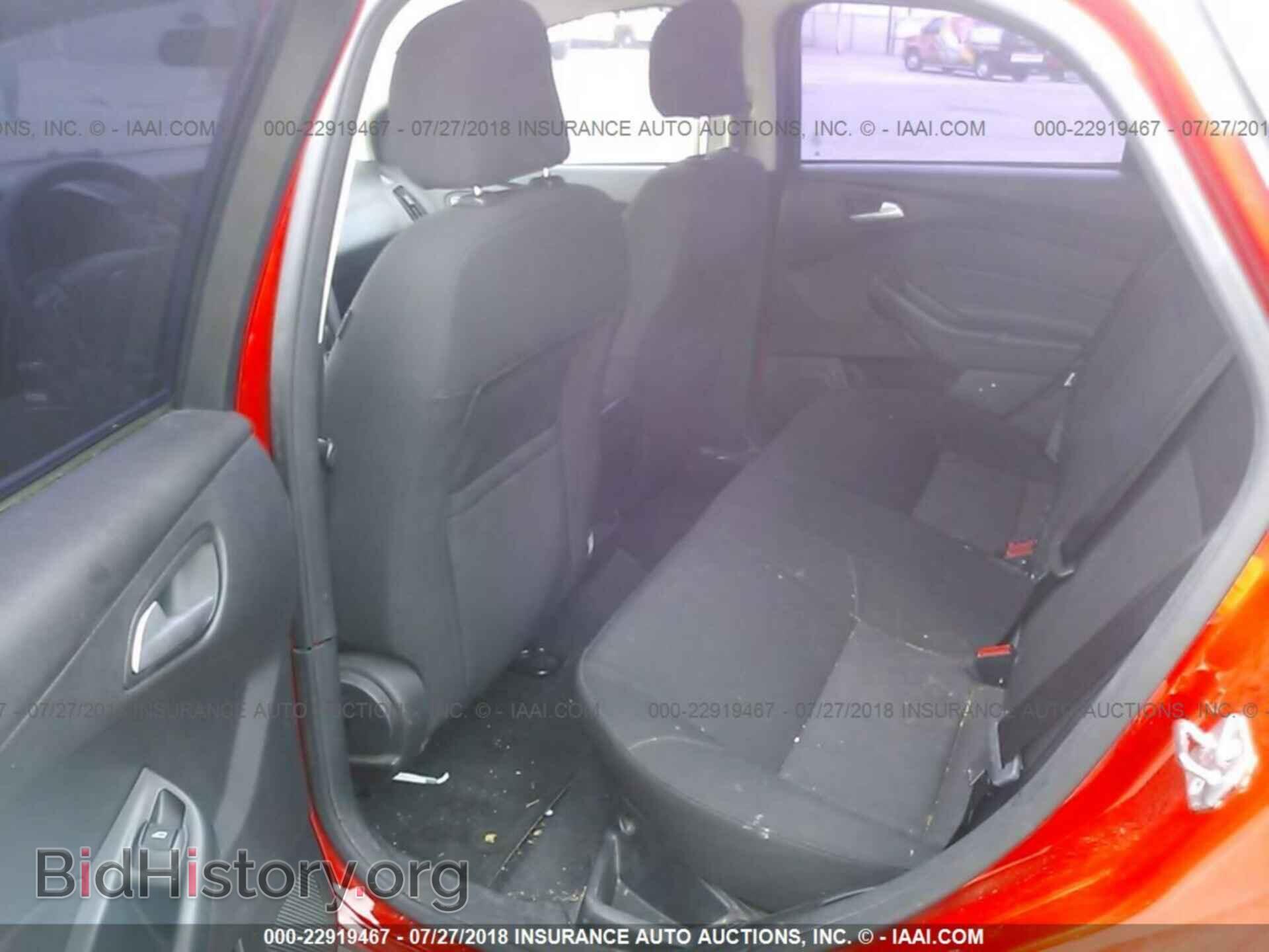 2015 Ford Focus - VIN: 1FADP3F28FL293554 - Photo 8