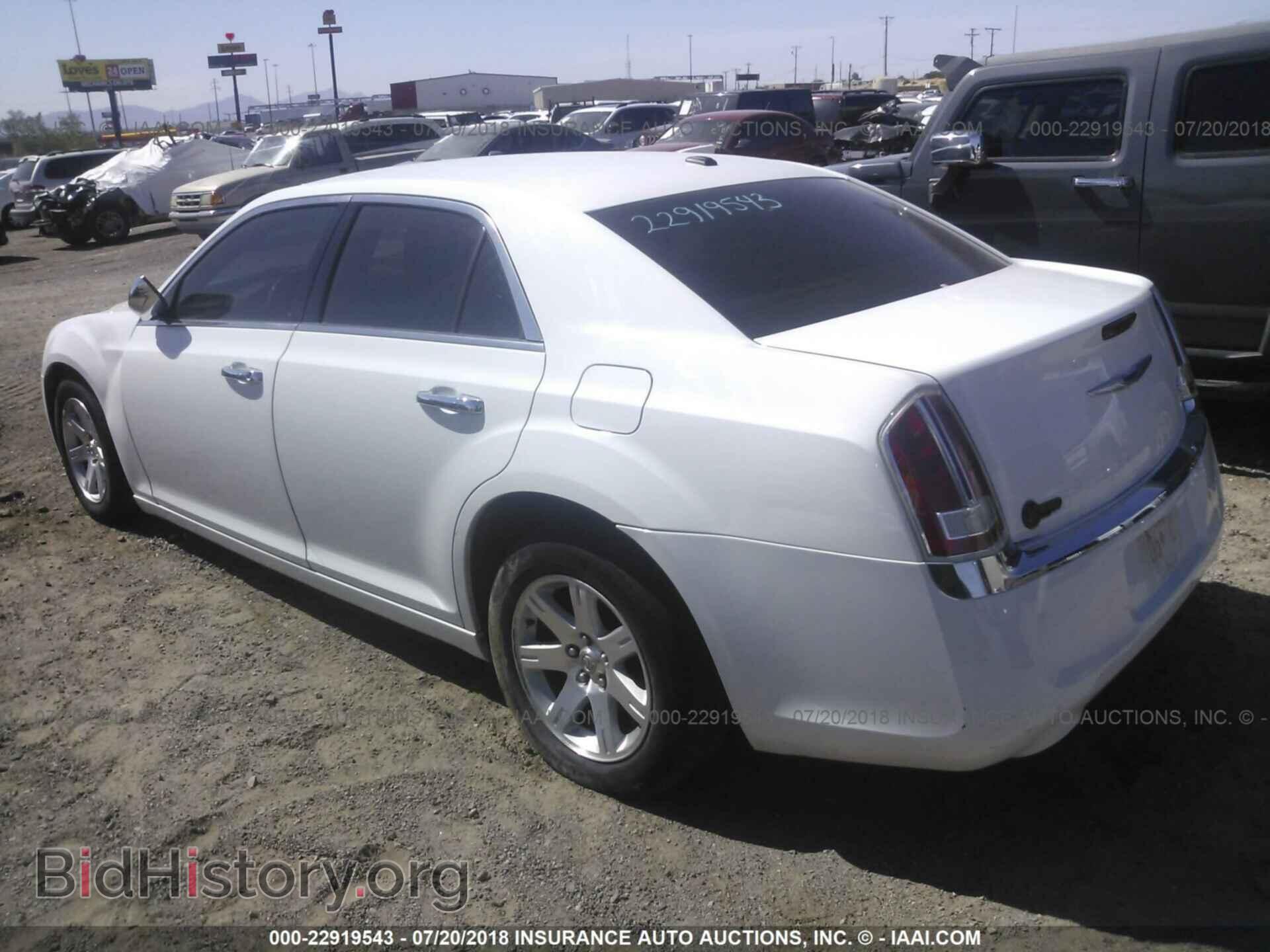 2013 Chrysler 300c - VIN: 2C3CCAET2DH585117 - Фото 3
