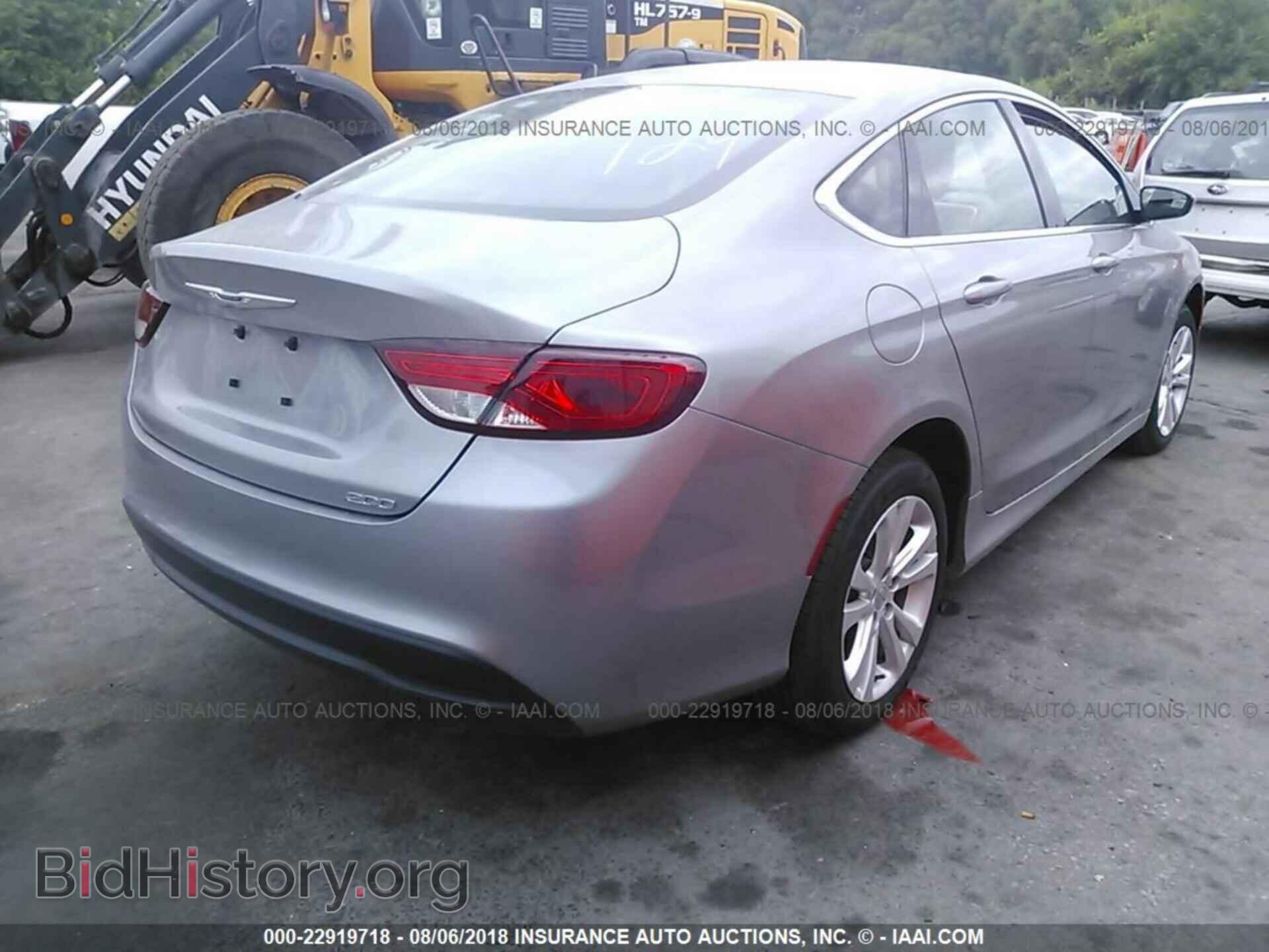 2016 Chrysler 200 - VIN: 1C3CCCFB0GN191337 - Photo 4