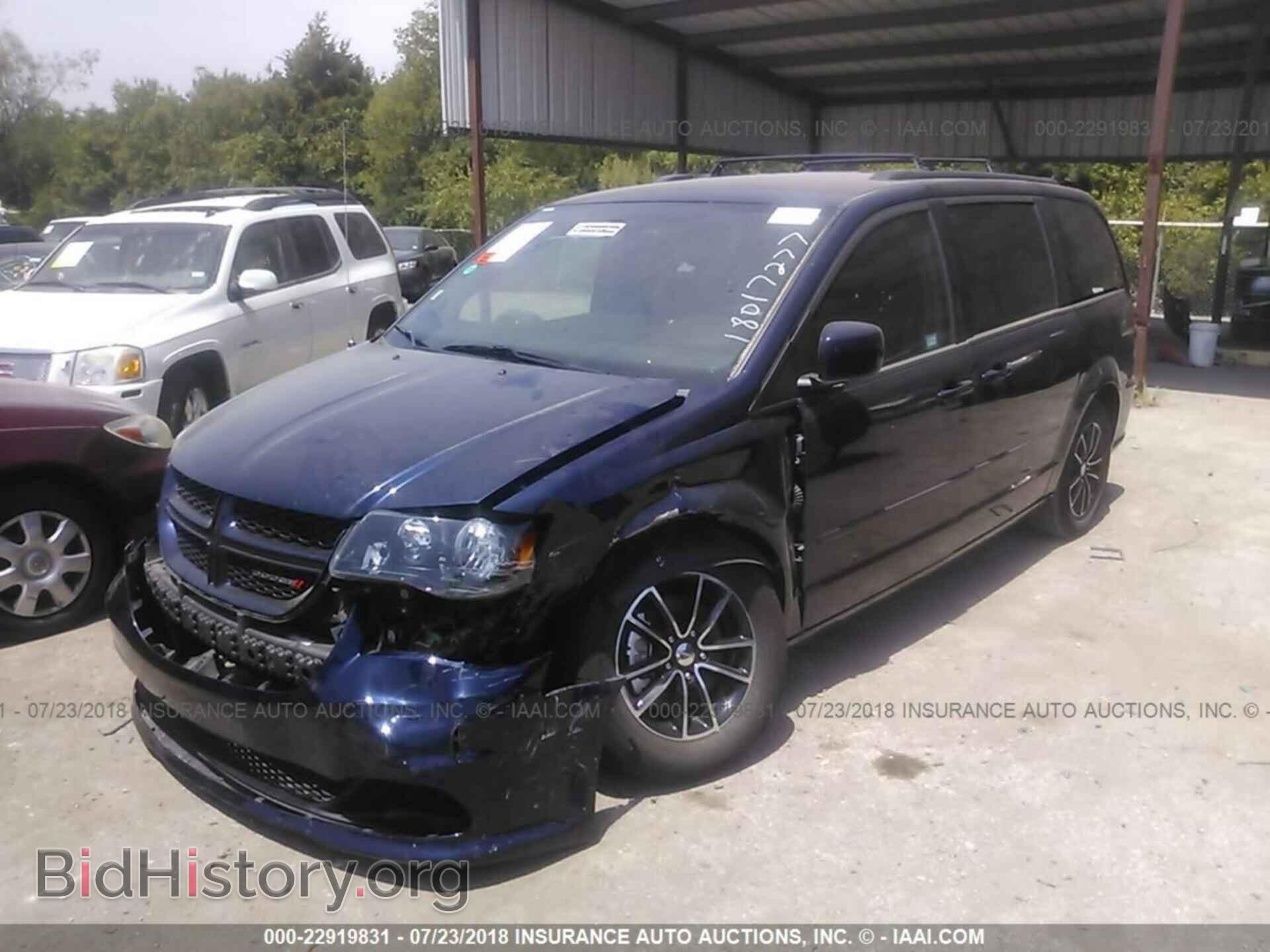 2017 Dodge Grand caravan - VIN: 2C4RDGEG4HR779530 - Фото 2