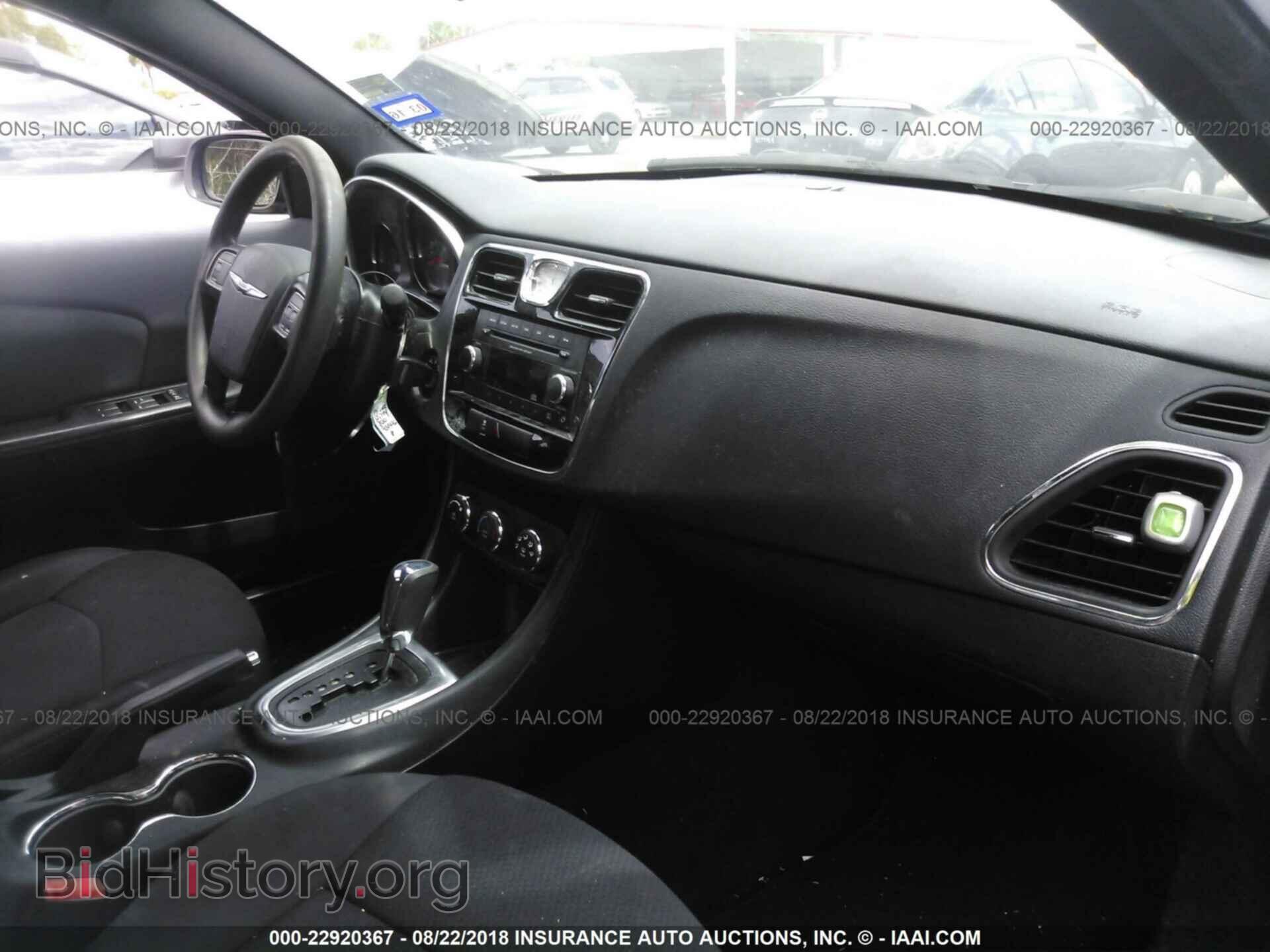 2012 Chrysler 200 - VIN: 1C3CCBAB7CN191153 - Photo 5