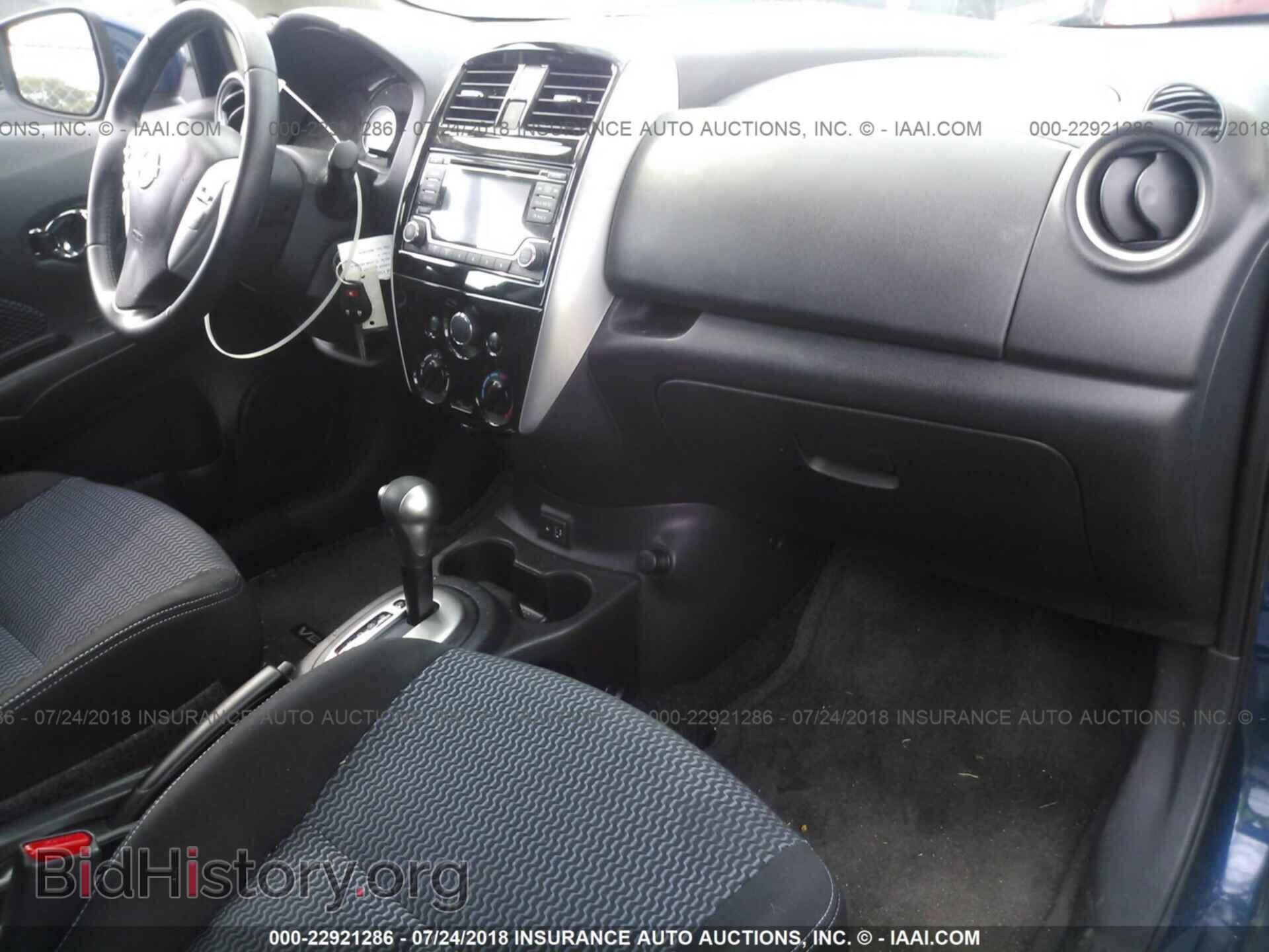 2017 Nissan Versa note - VIN: 3N1CE2CP4HL363955 - Photo 5