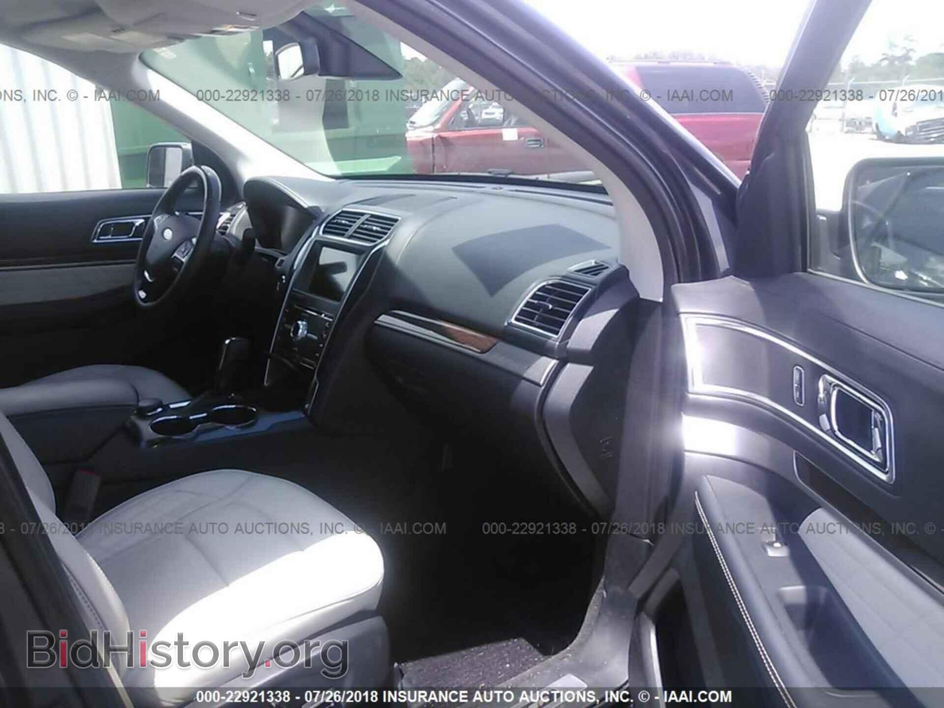 2017 Ford Explorer - VIN: 1FM5K8HT3HGD62576 - Photo 5